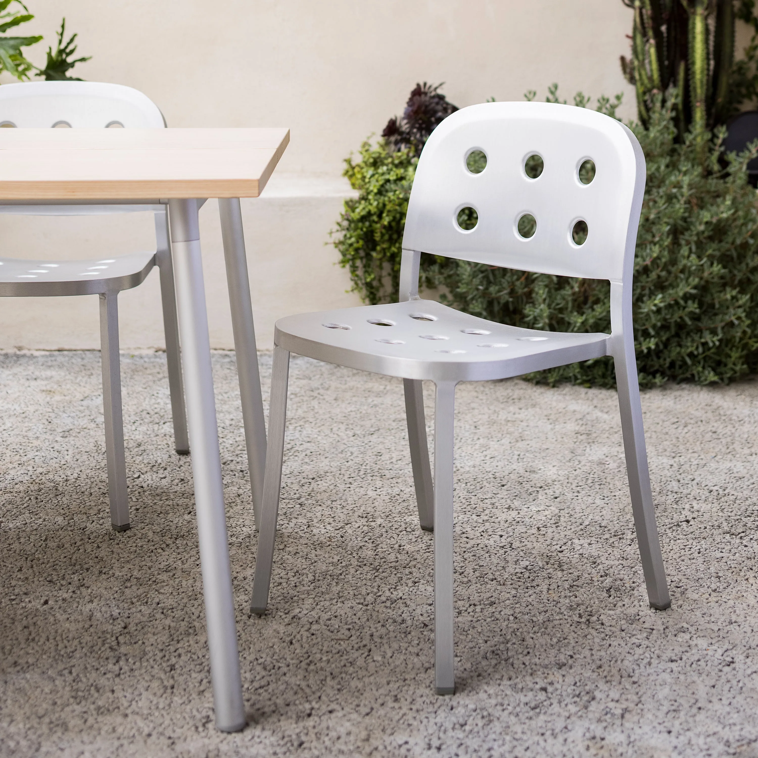 1 Inch Aluminum Stacking Chair