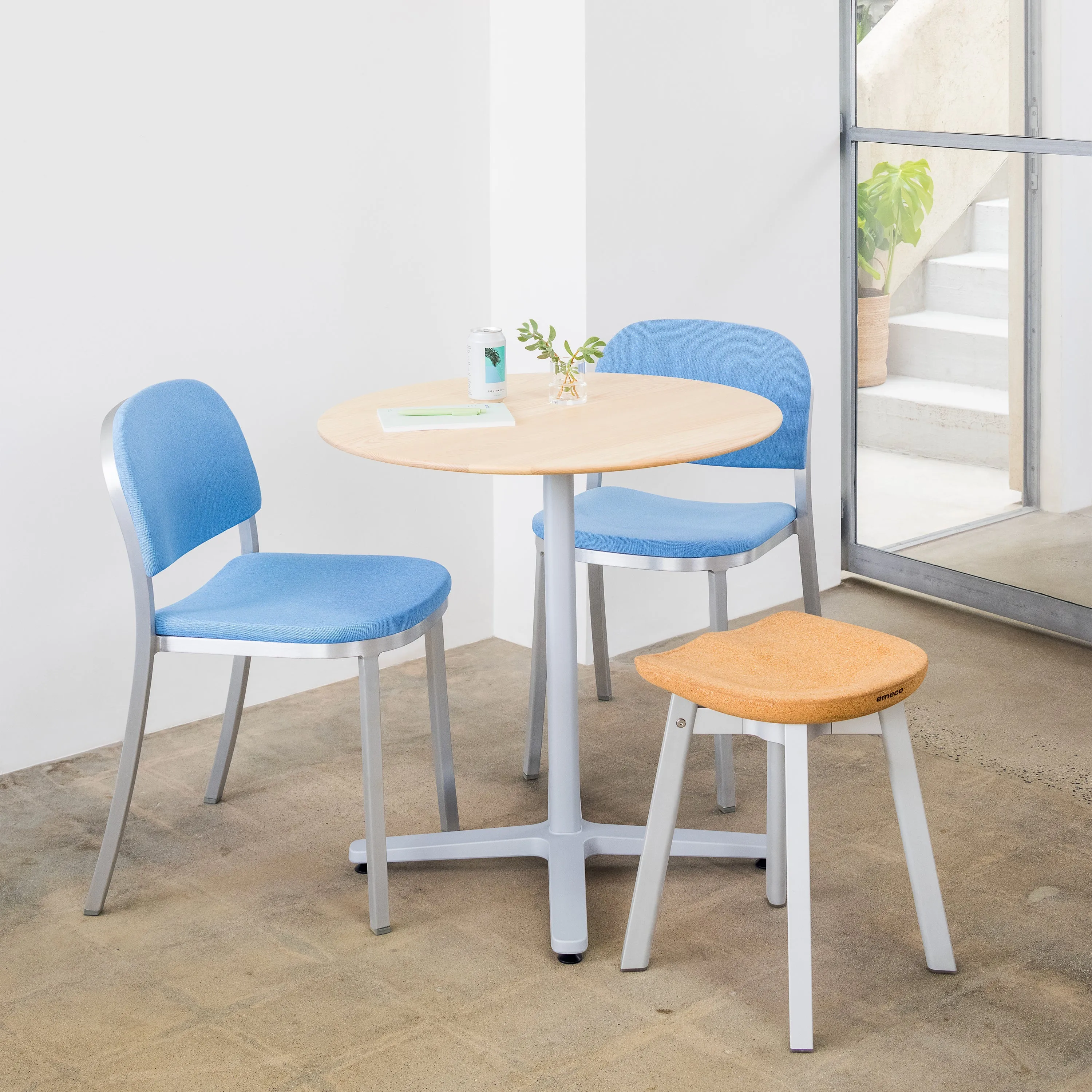 1 Inch Upholstered Chair
