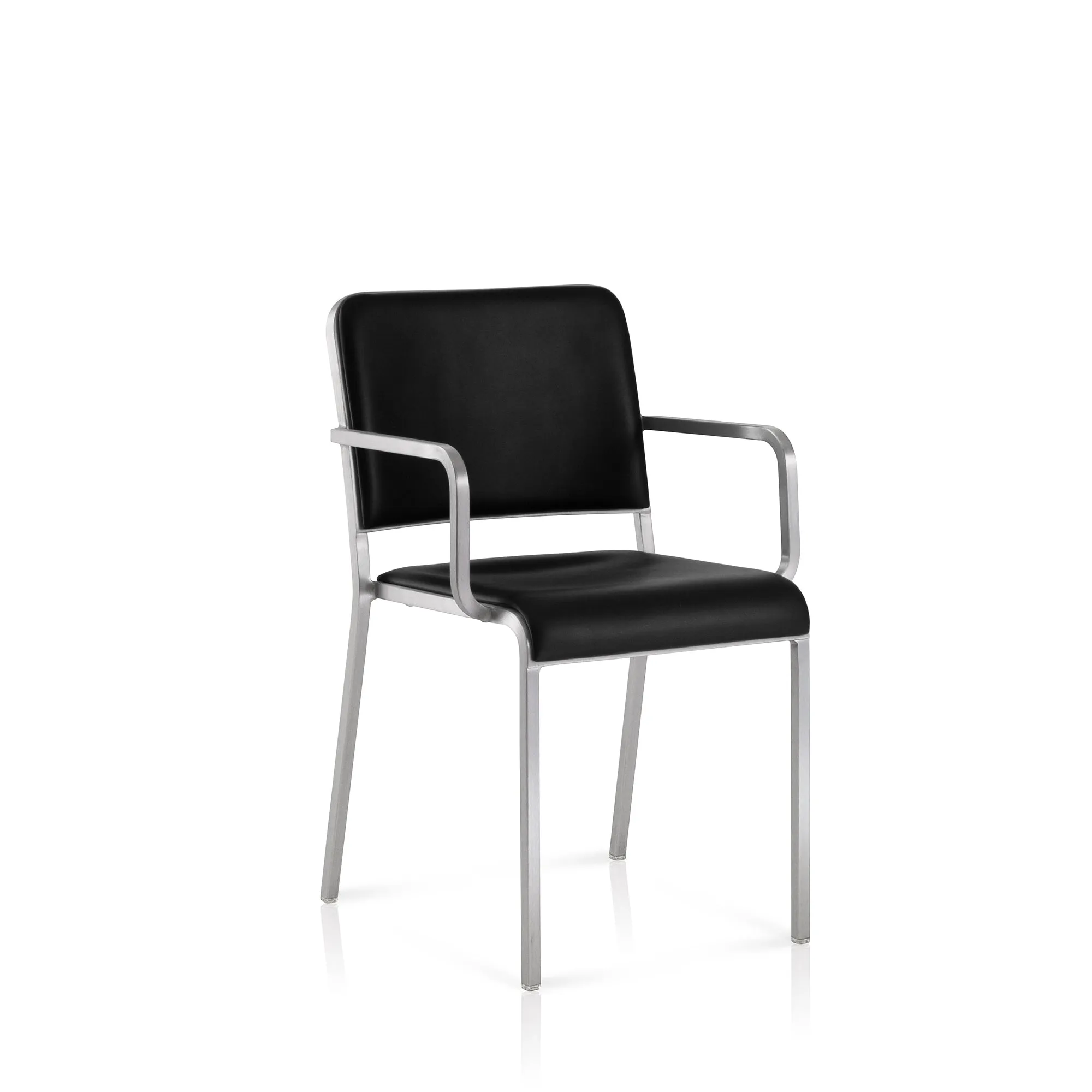 20-06 Armchair