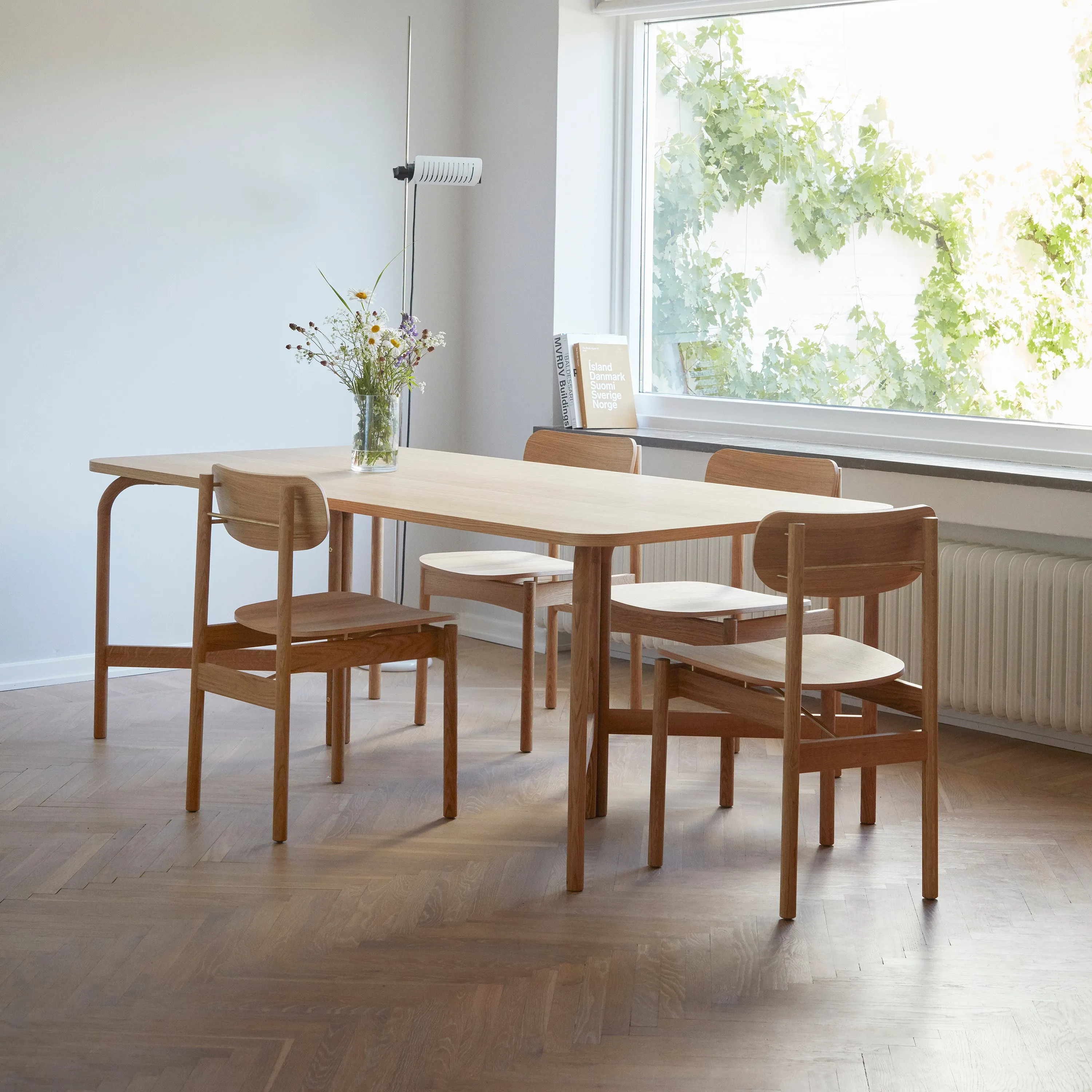 Aldus Dining Table