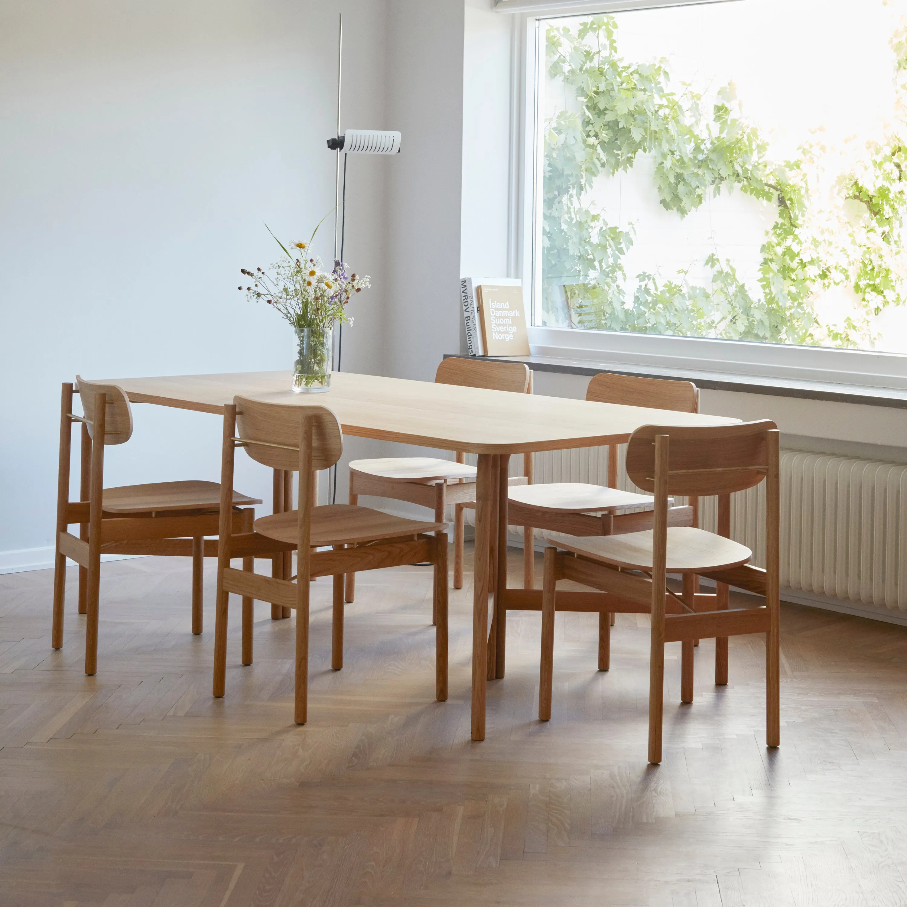 Aldus Dining Table