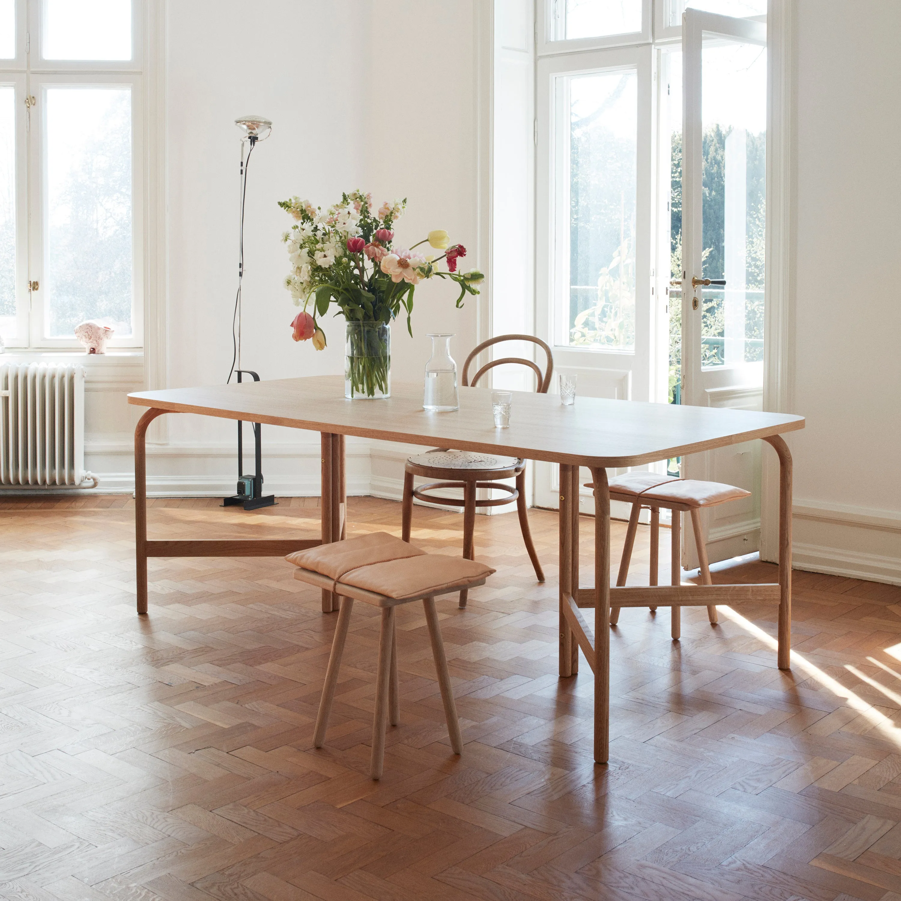 Aldus Dining Table