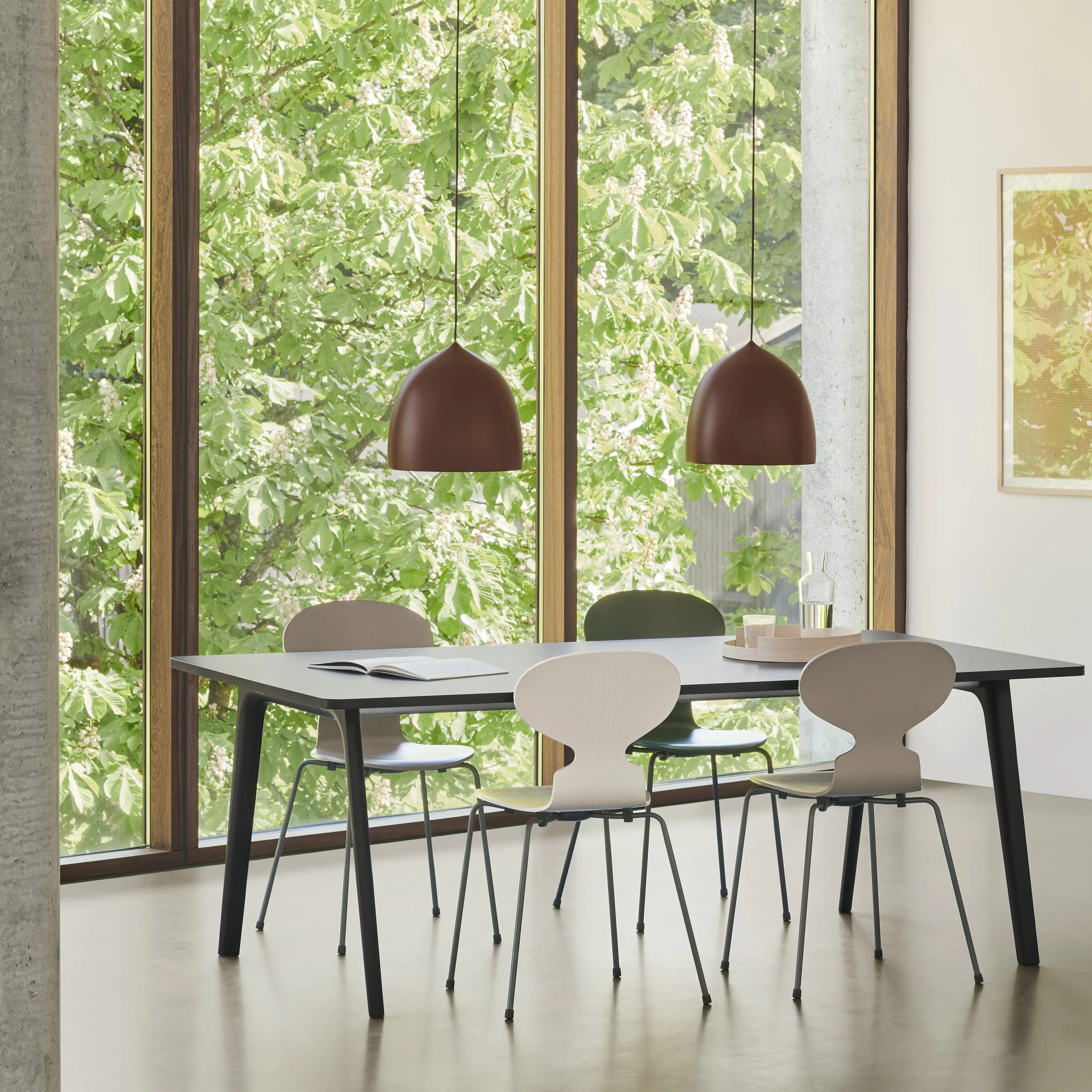 Ant Dining Chair with 4 Legs