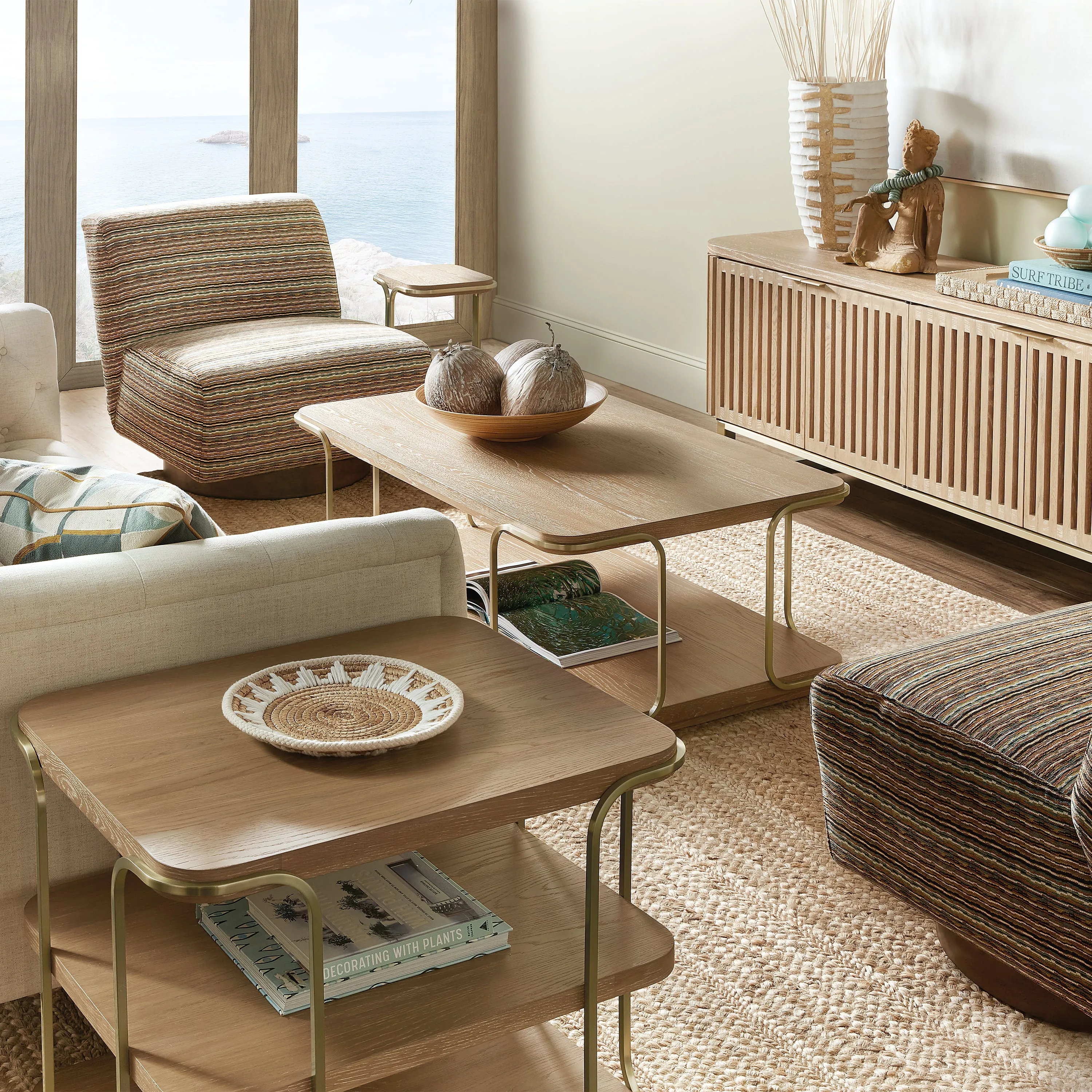 Banyon Bay Cocktail/Coffee Table