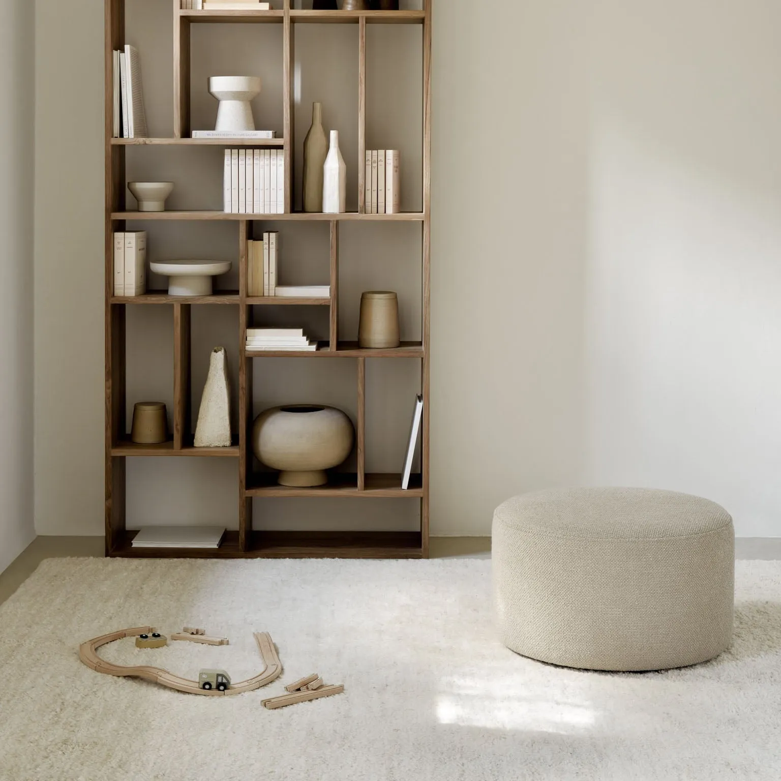 Barrow Pouf