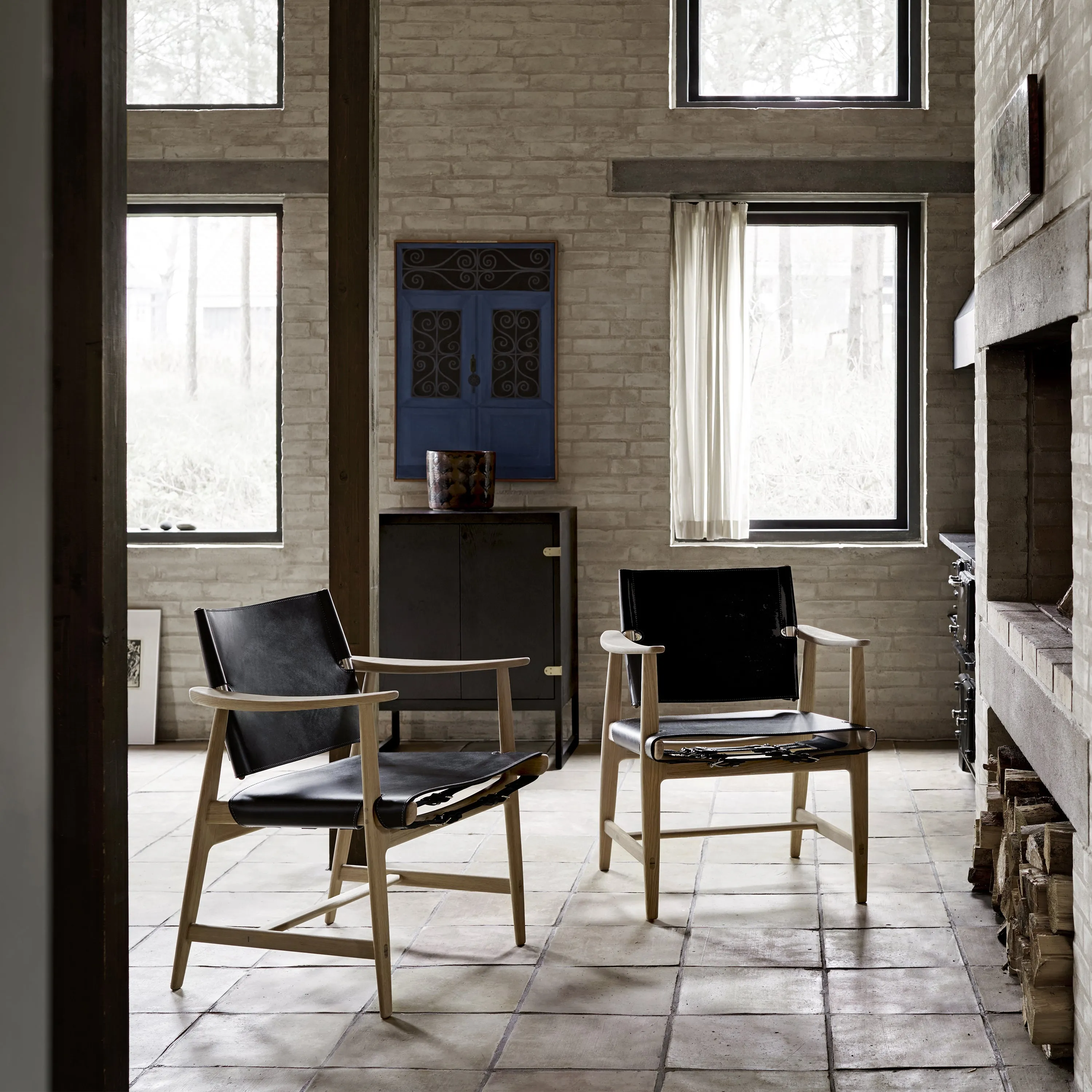 BM1106 Huntsman Chair