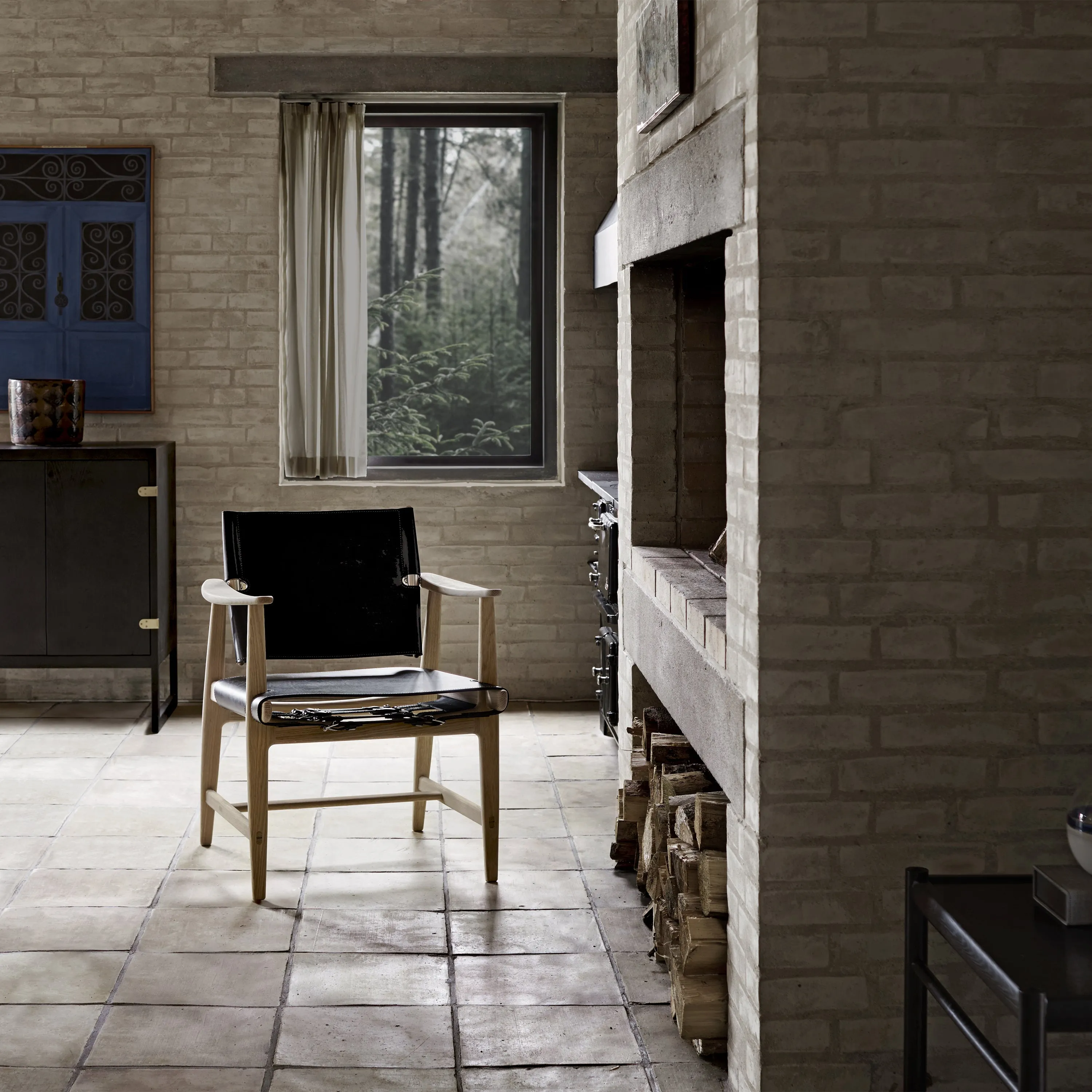 BM1106 Huntsman Chair