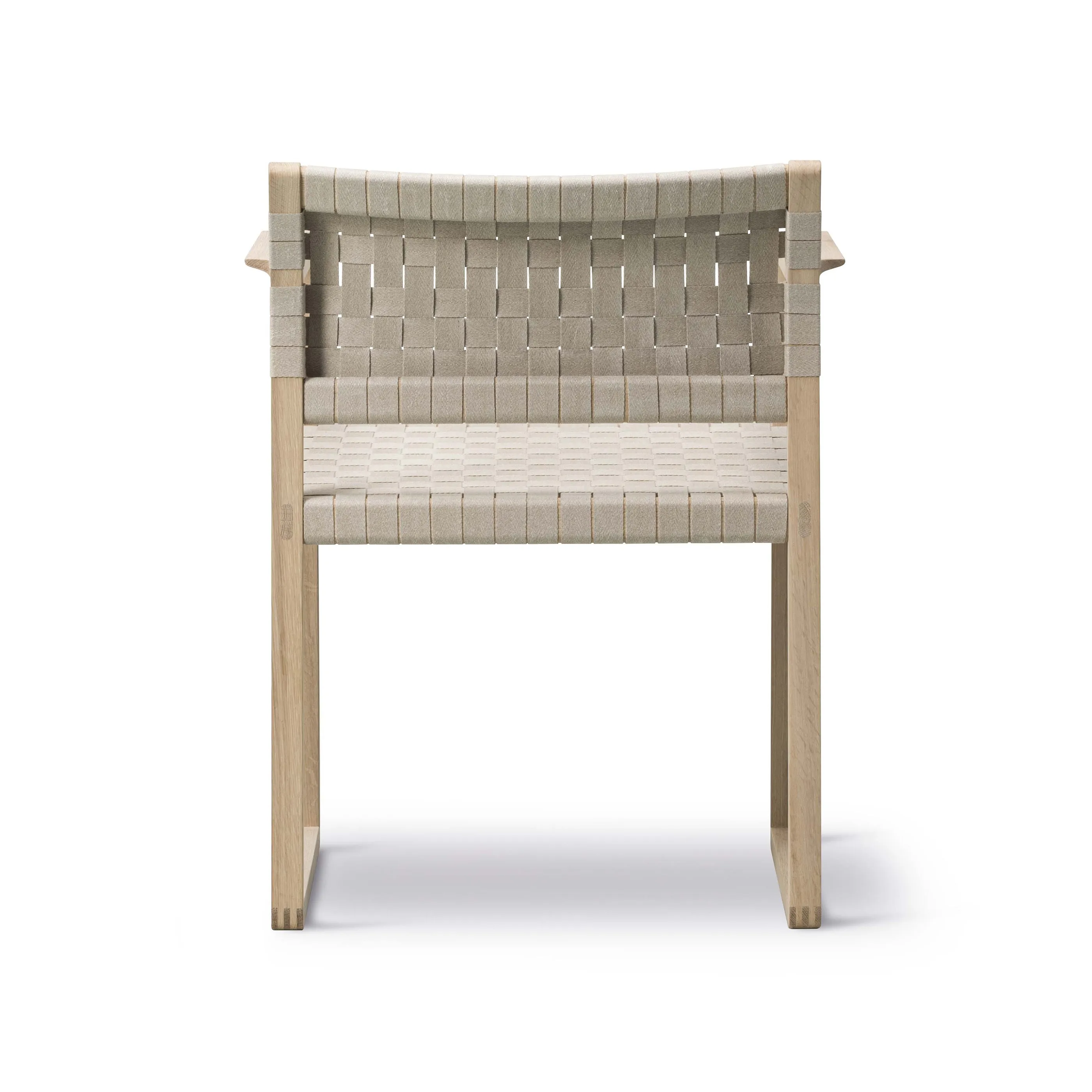 BM62 Linen Webbing Armchair