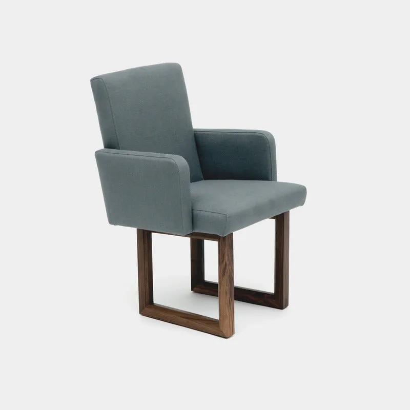 C2 Armchair