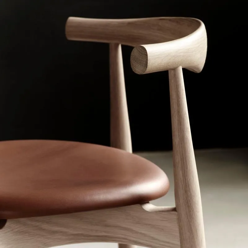 CH20 Elbow Chair