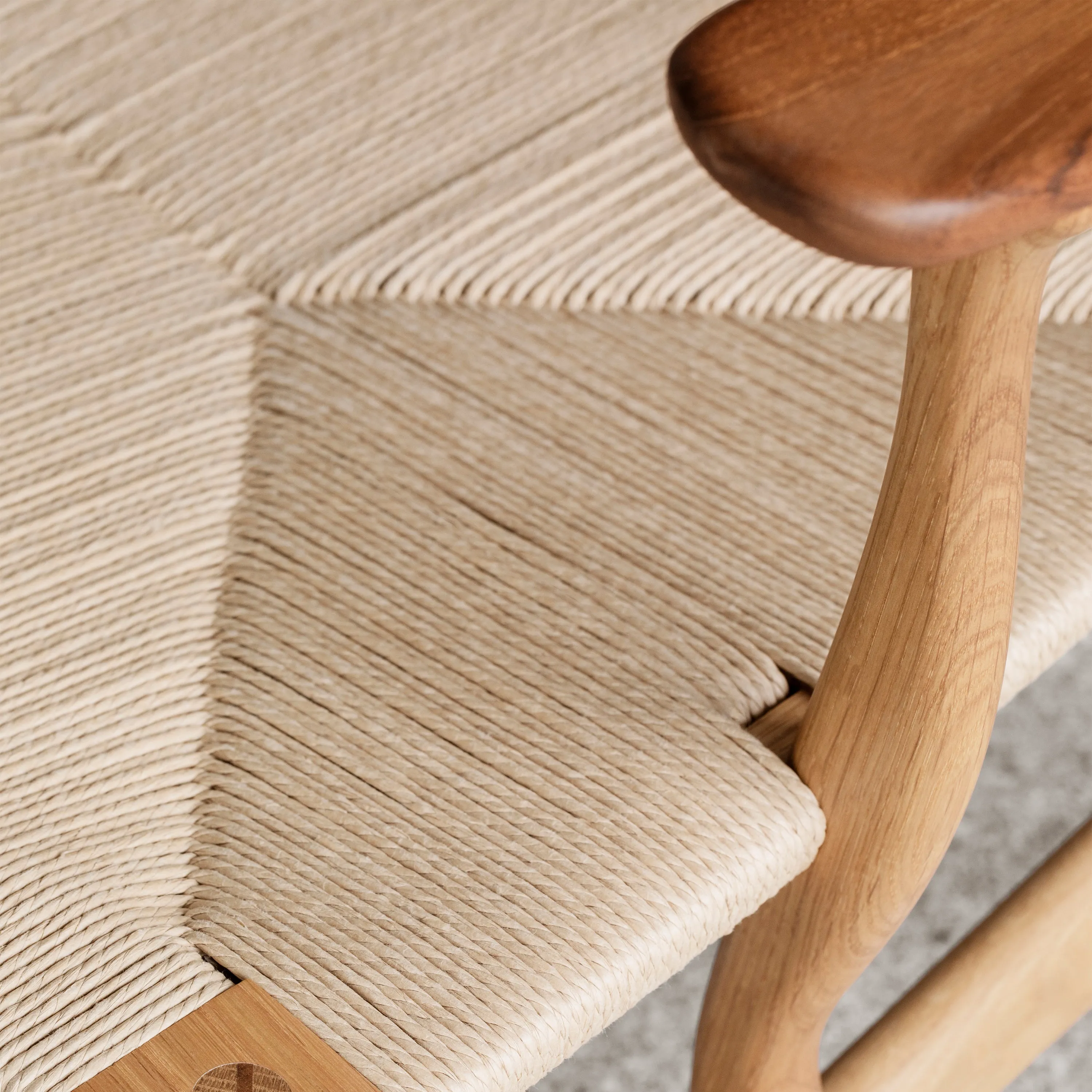 CH22 Lounge Chair