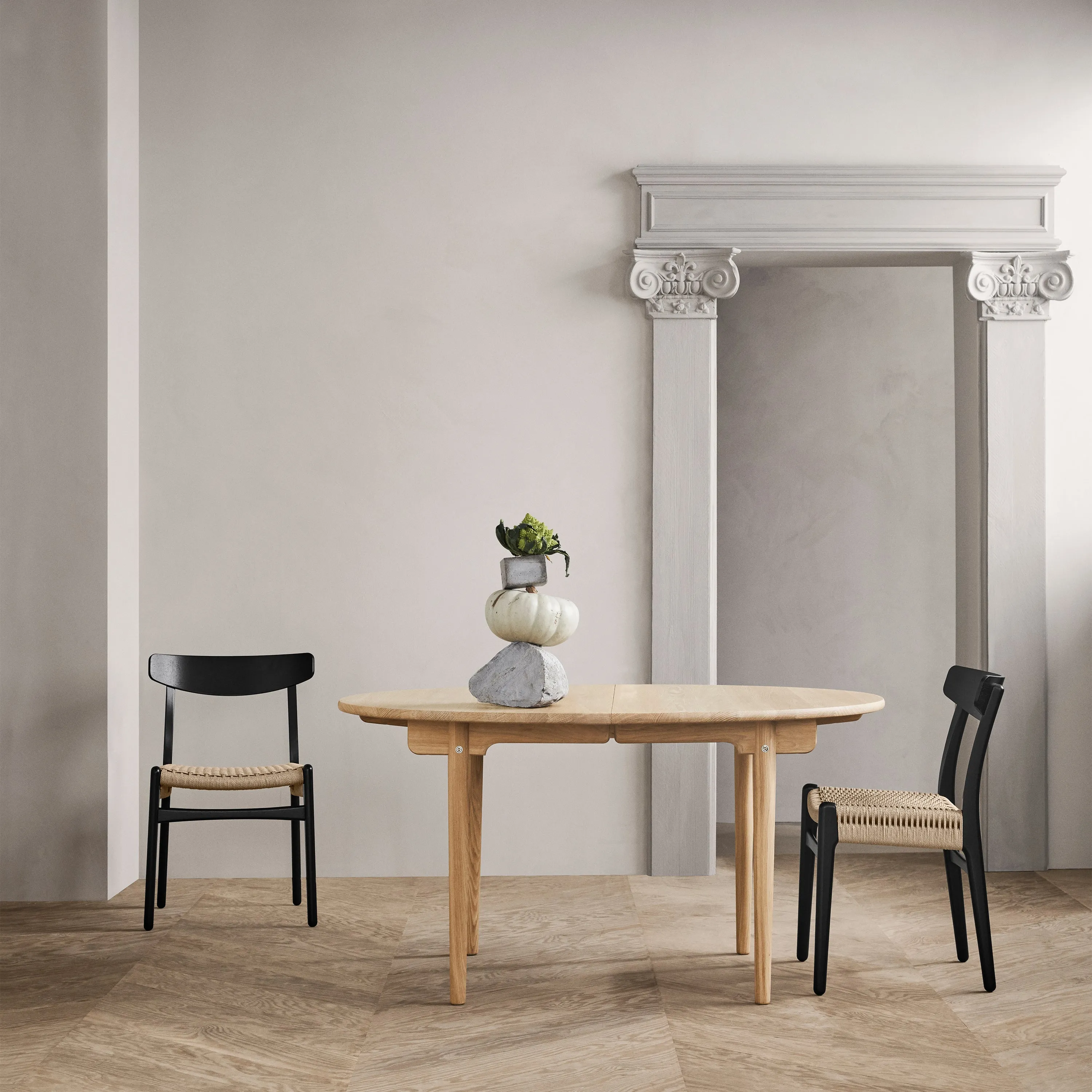 CH337 Dining Table