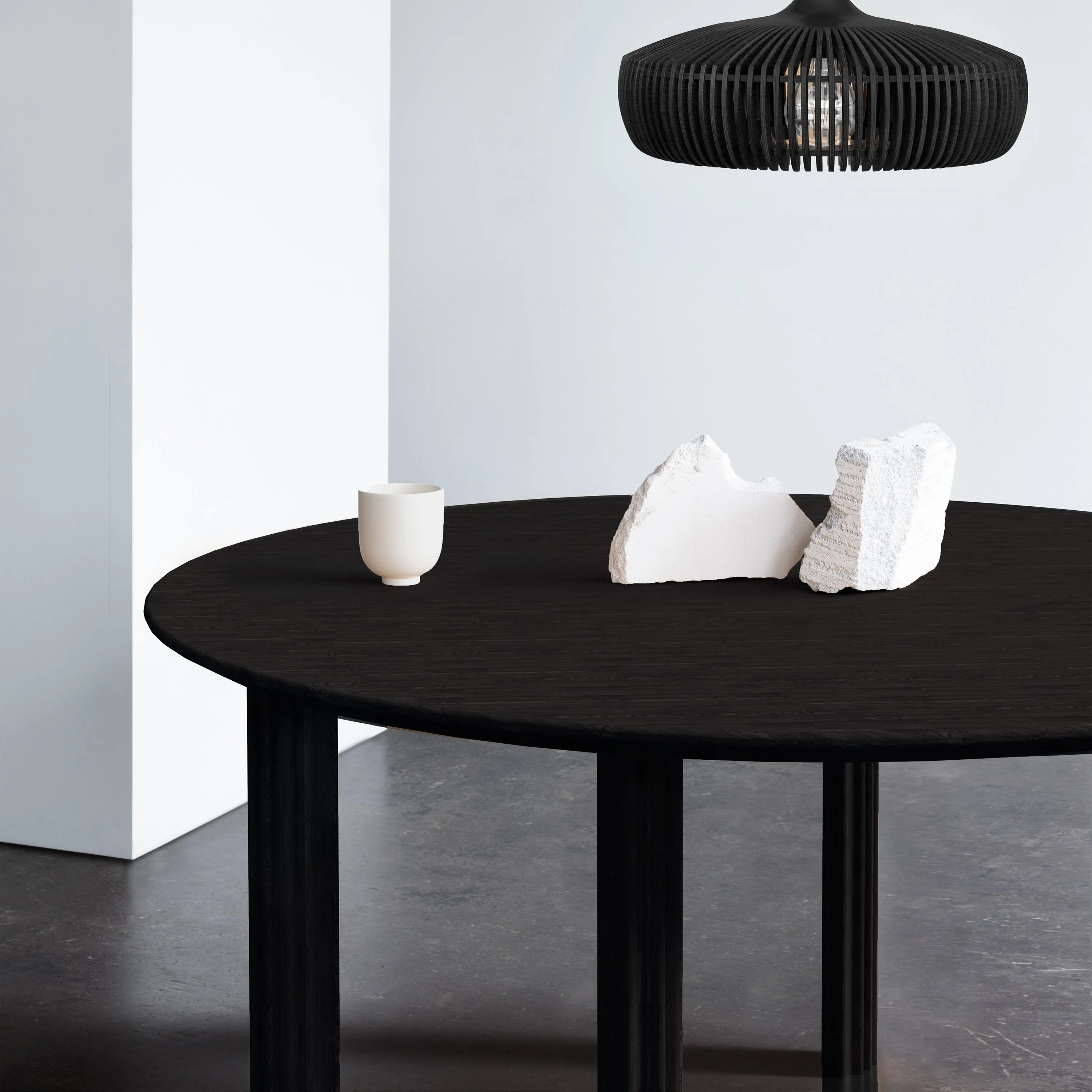 Comfort Circle Dining Table