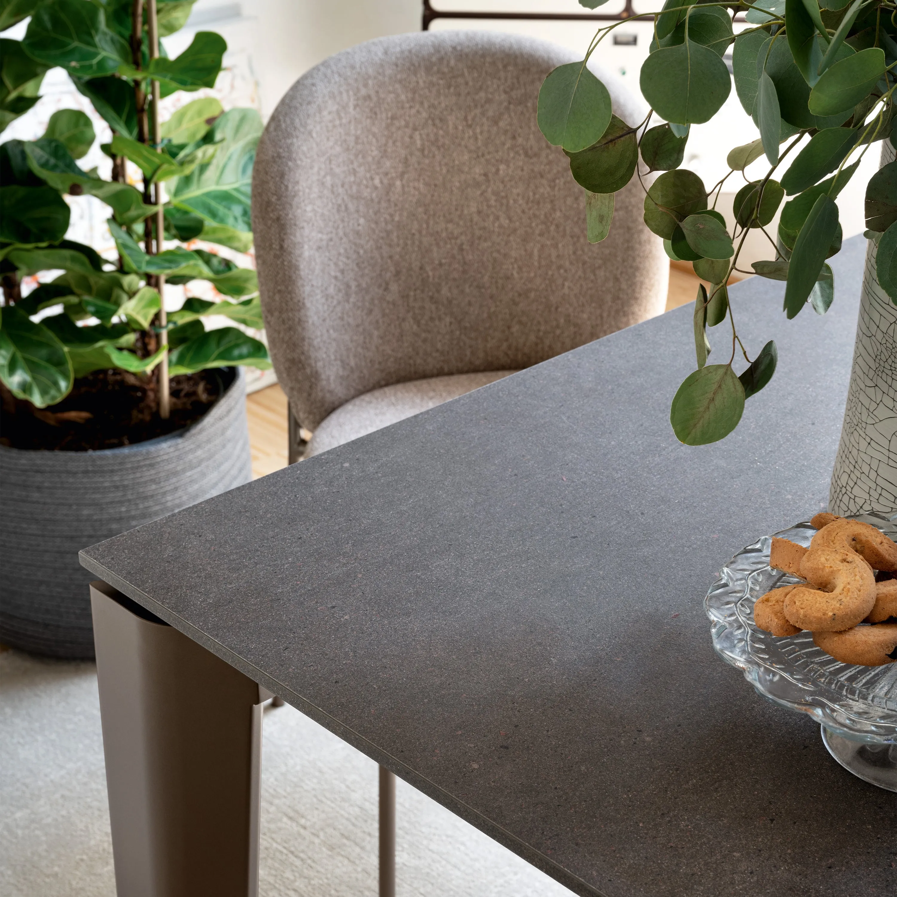 Cozy Mid Upholstered Dining Side Chair