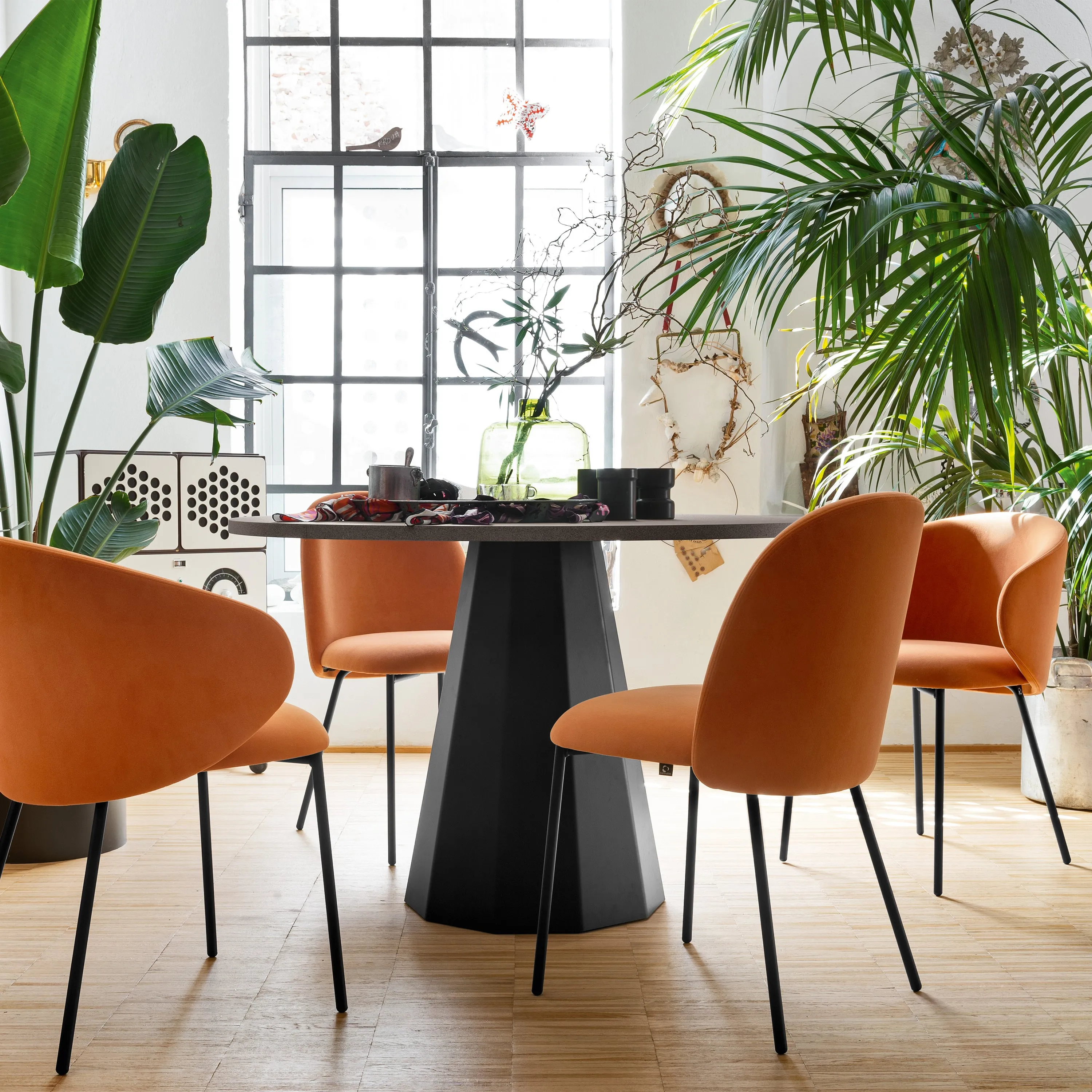 Dix Dining Table