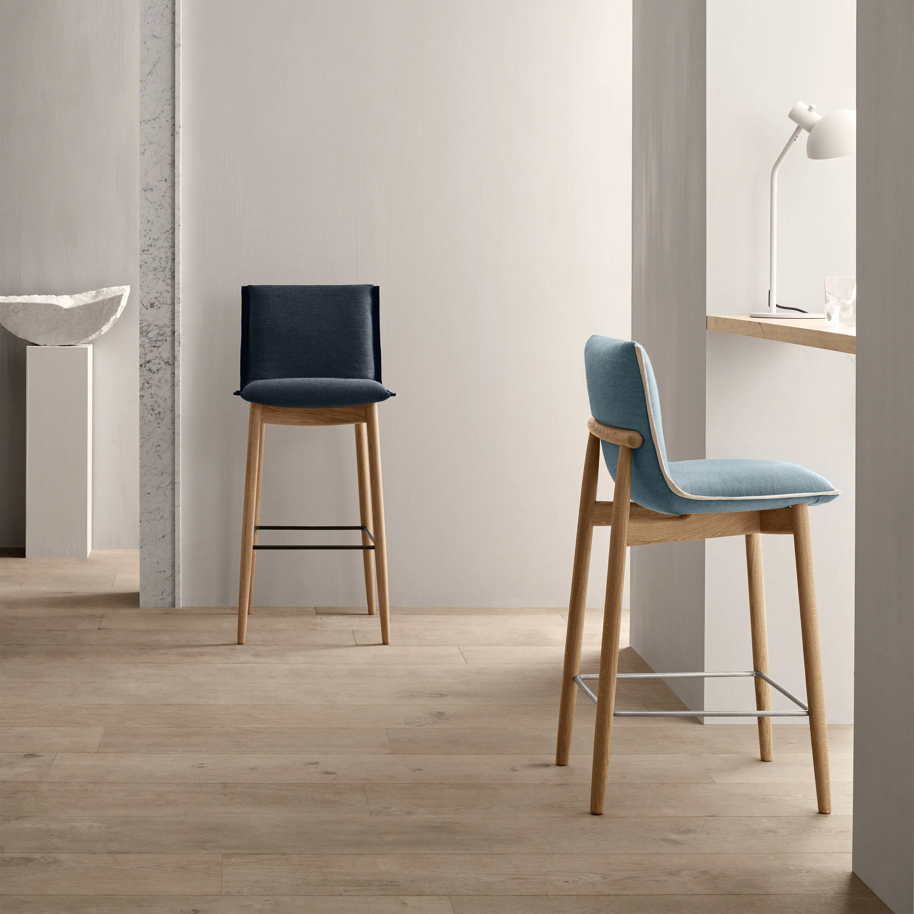 E006/E007 Embrace Stool