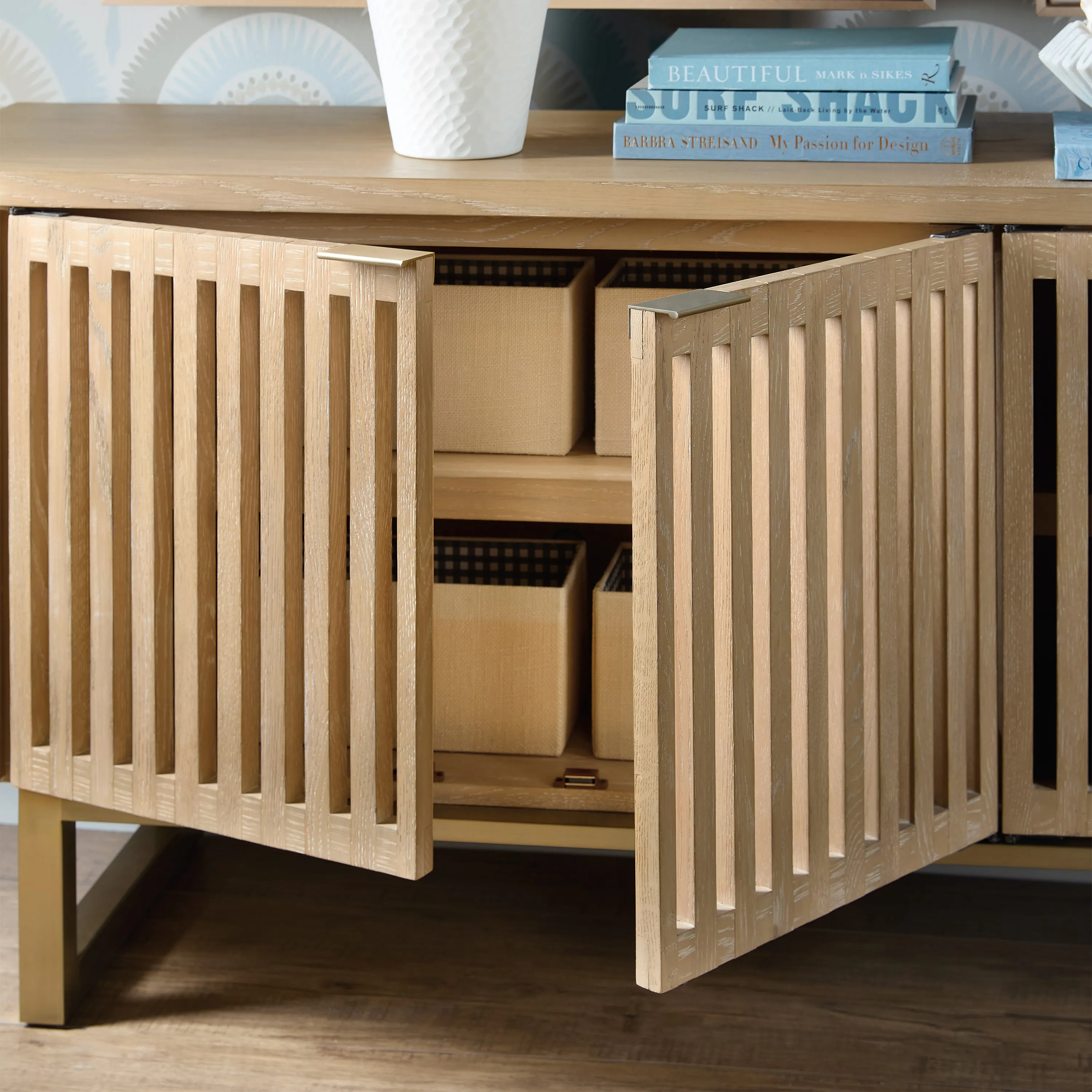 Easton Entertainment Console