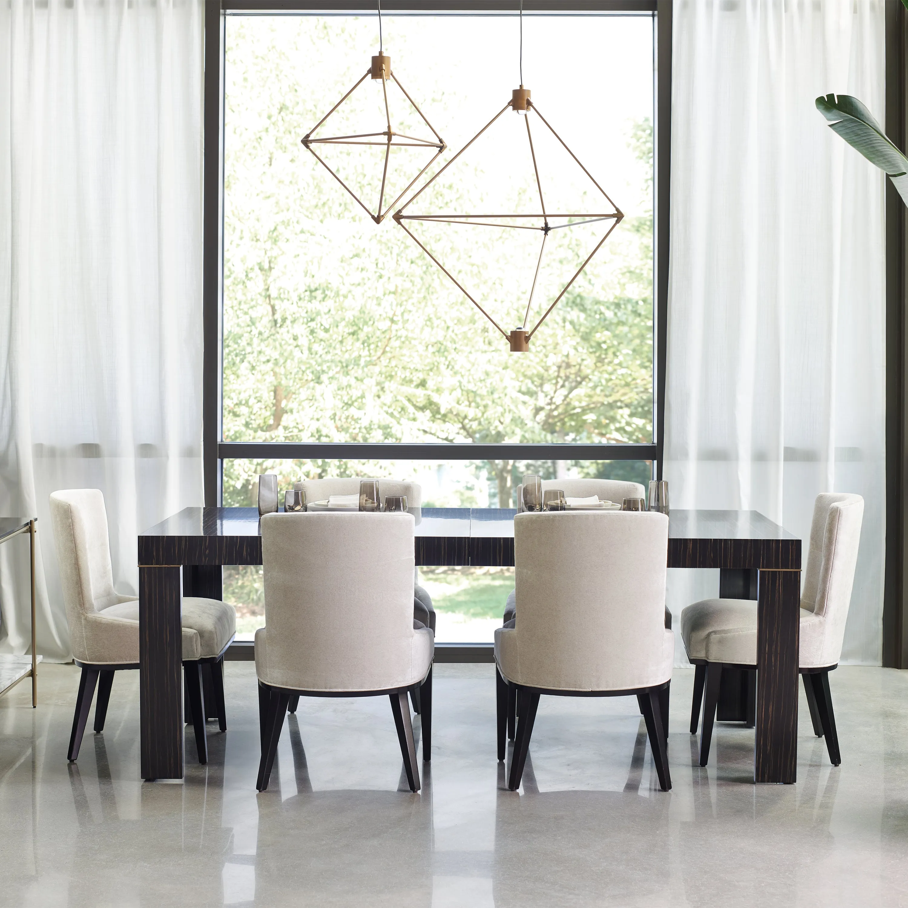 Edge Extendable Dining Table