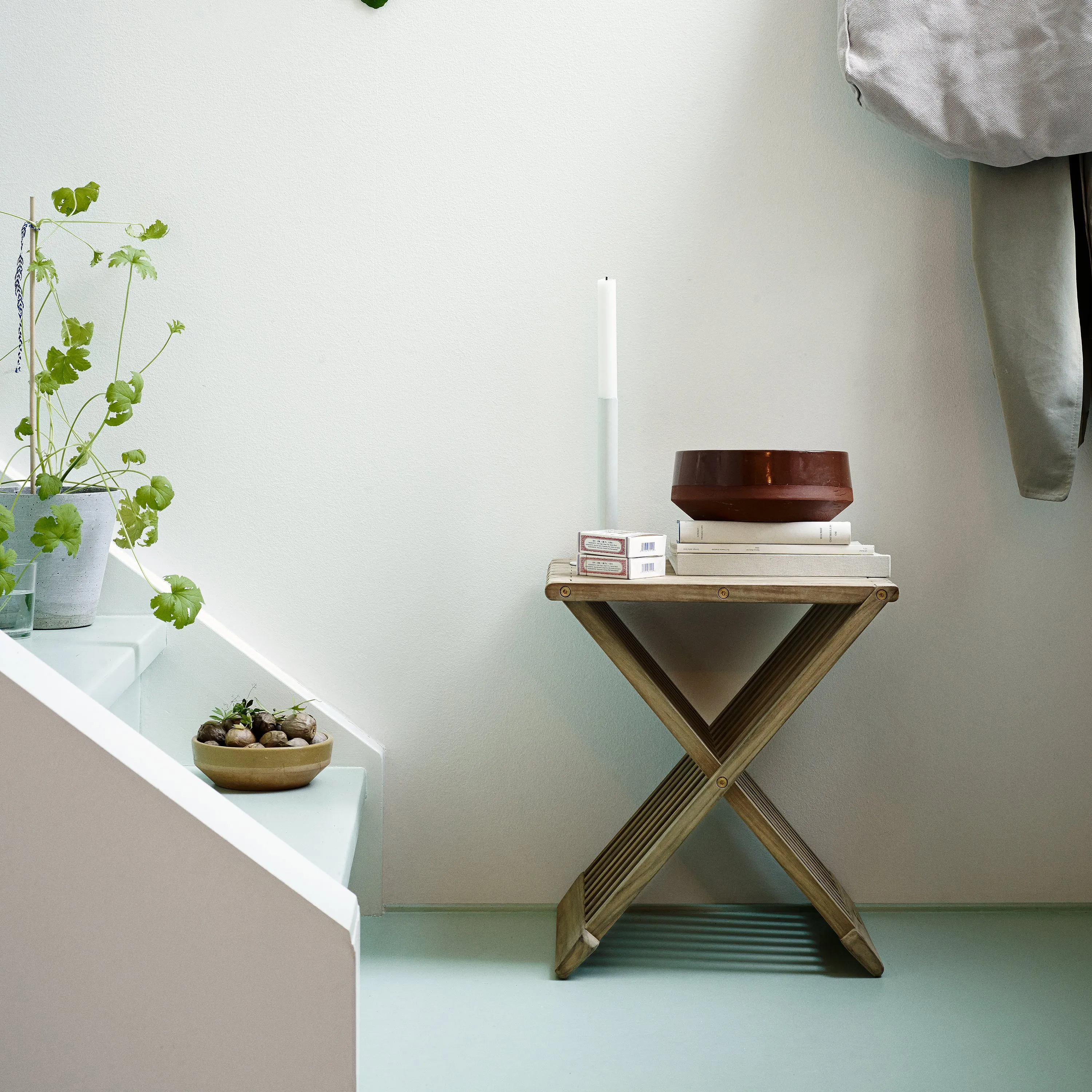 Fionia Stool