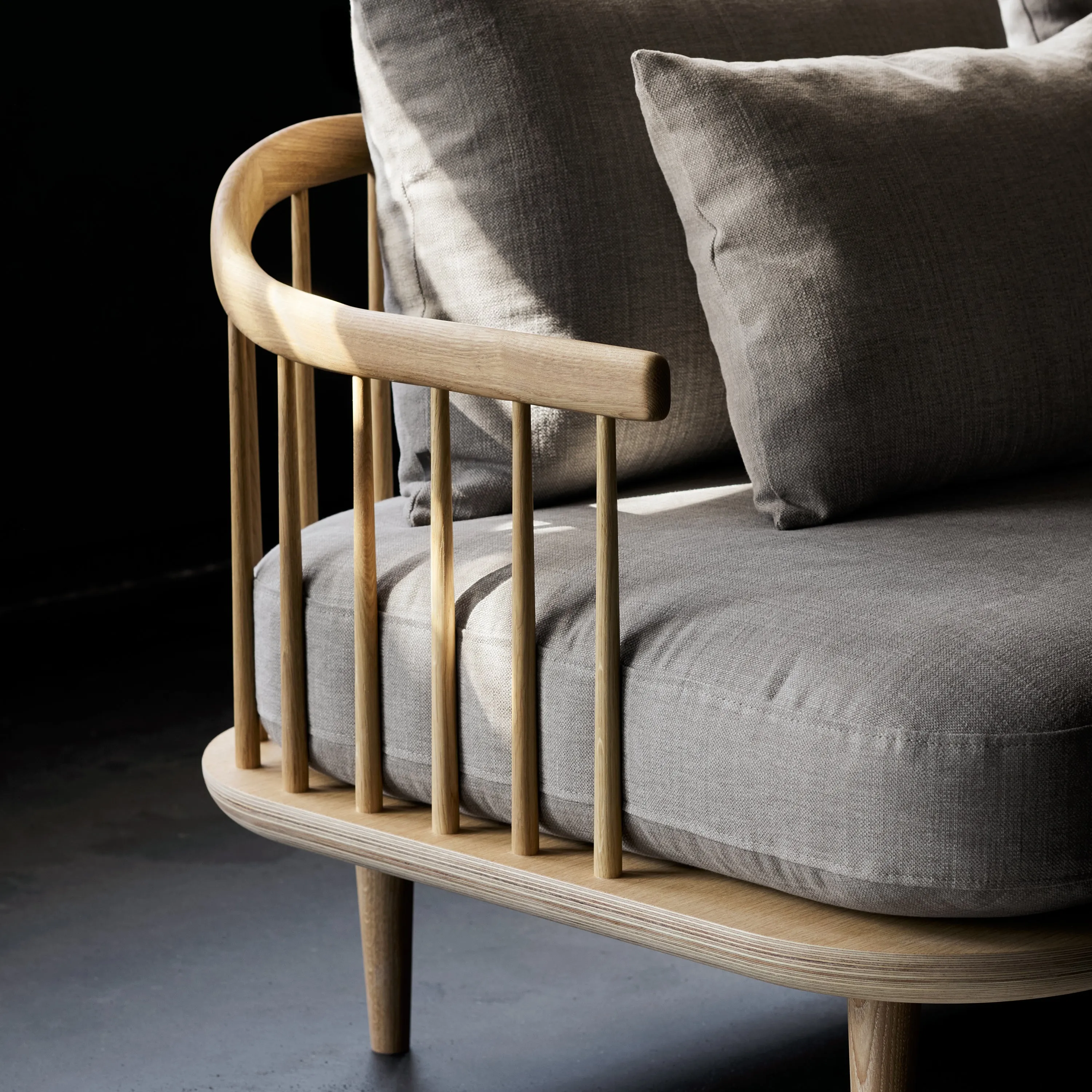 Fly 2-Seater Sofa