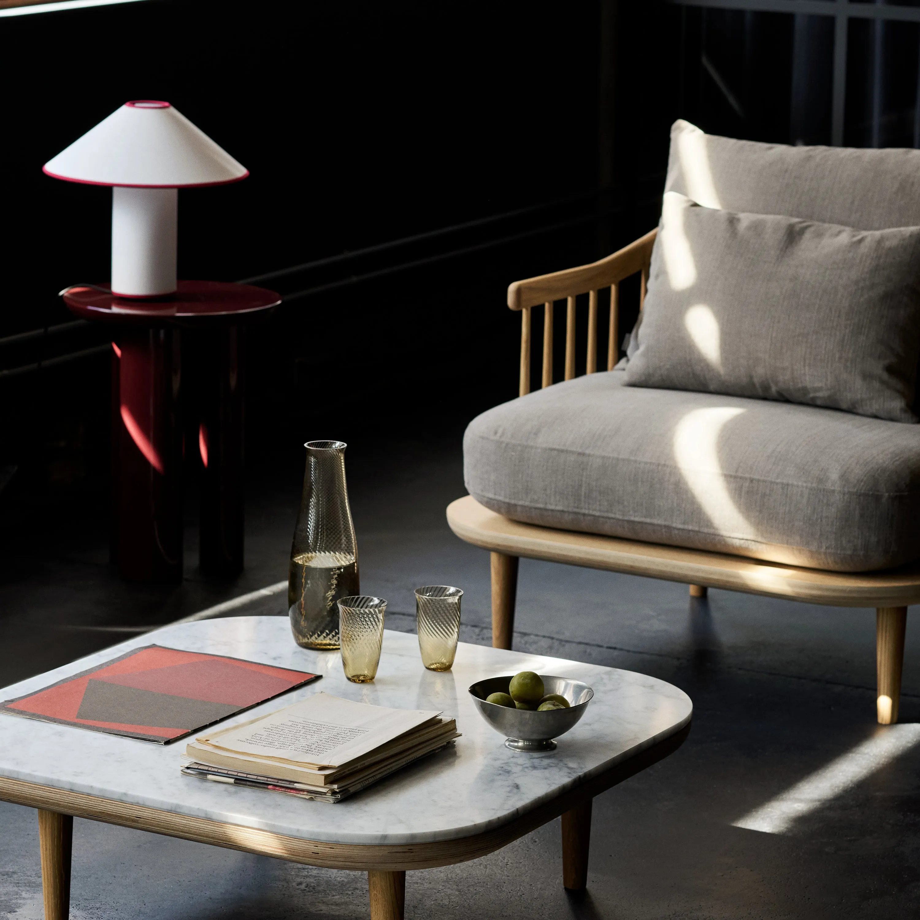 Fly Lounge Chair with Pillow