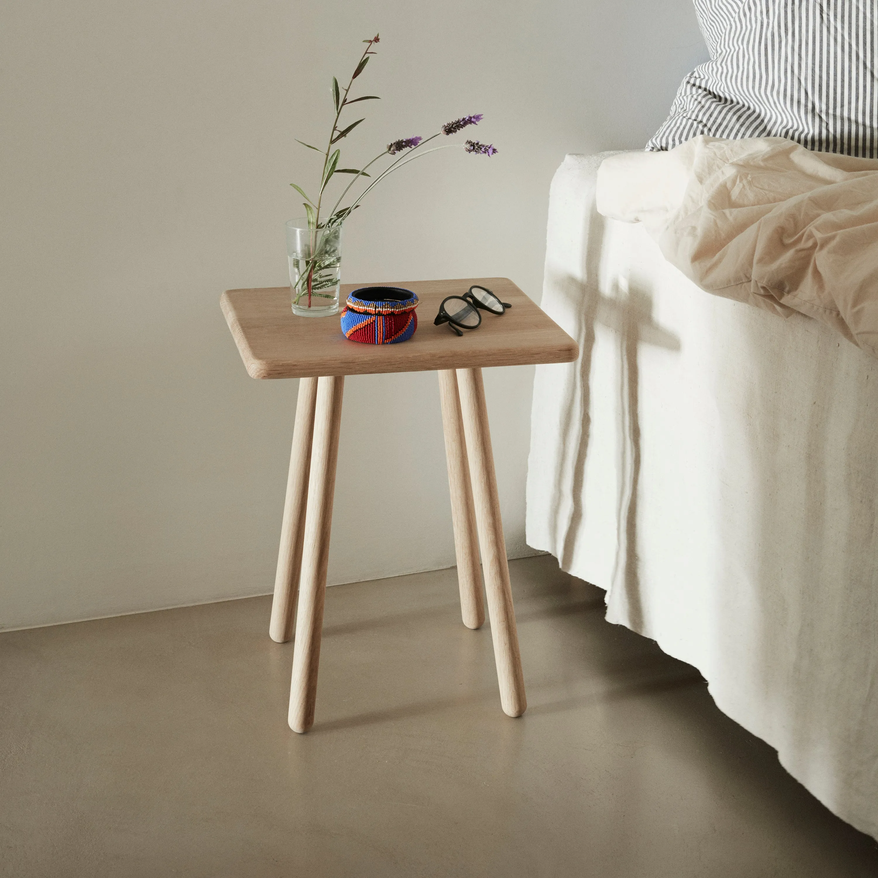 Georg Side Table