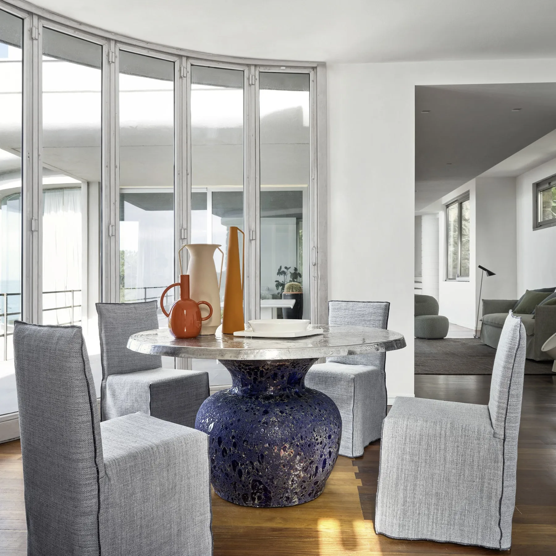 Ghost 23 Dining Side Chair