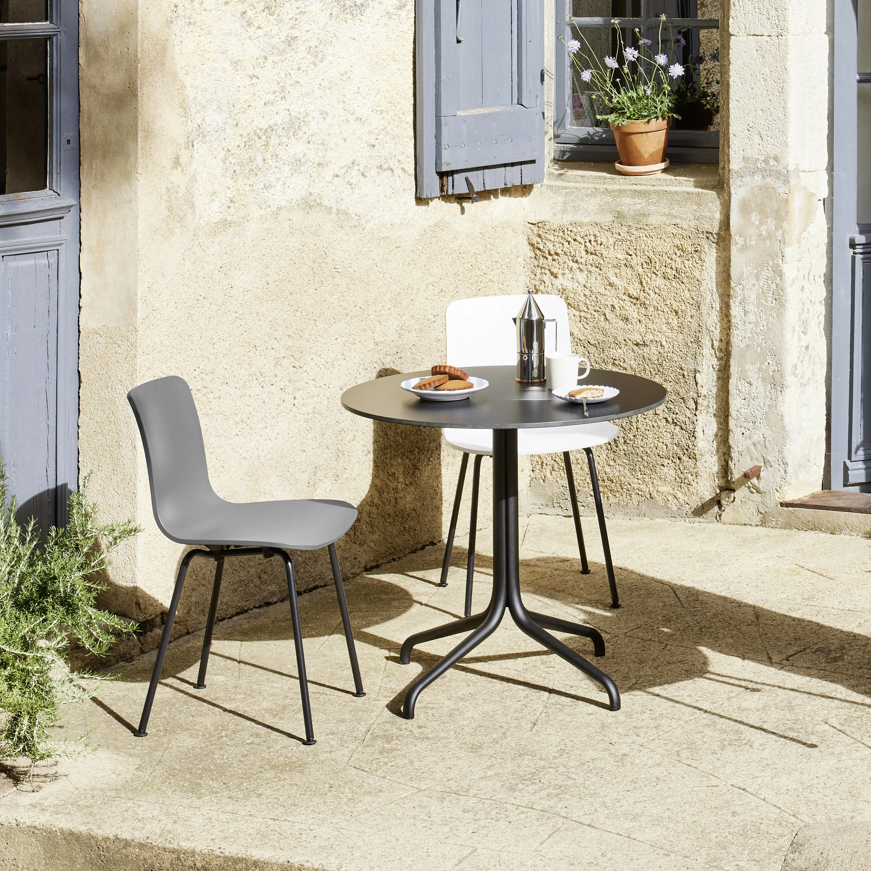 HAL Tube Side Chair