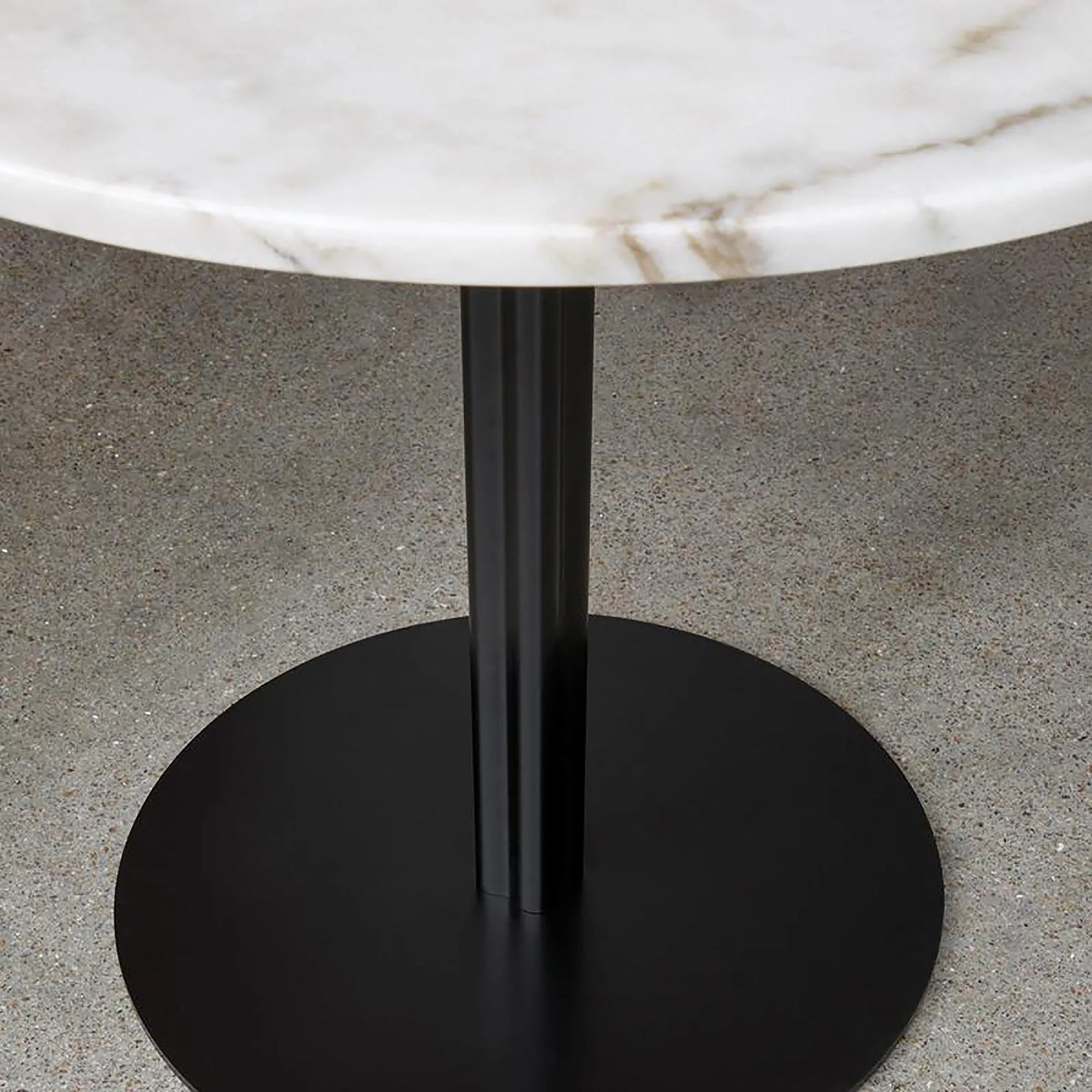 Harbour Column Round Bar/Counter Height Table
