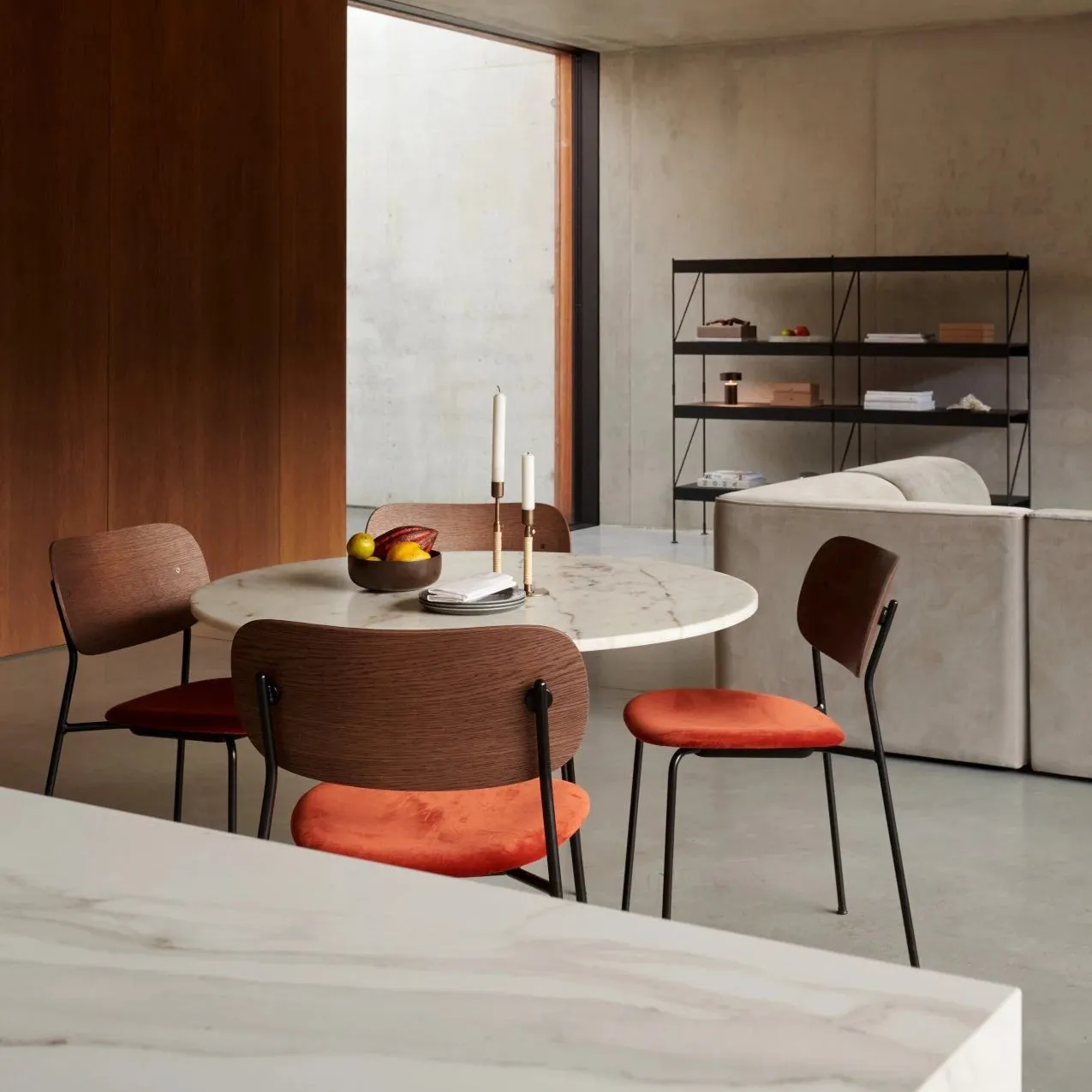 Harbour Column Round Dining Table with Star Base