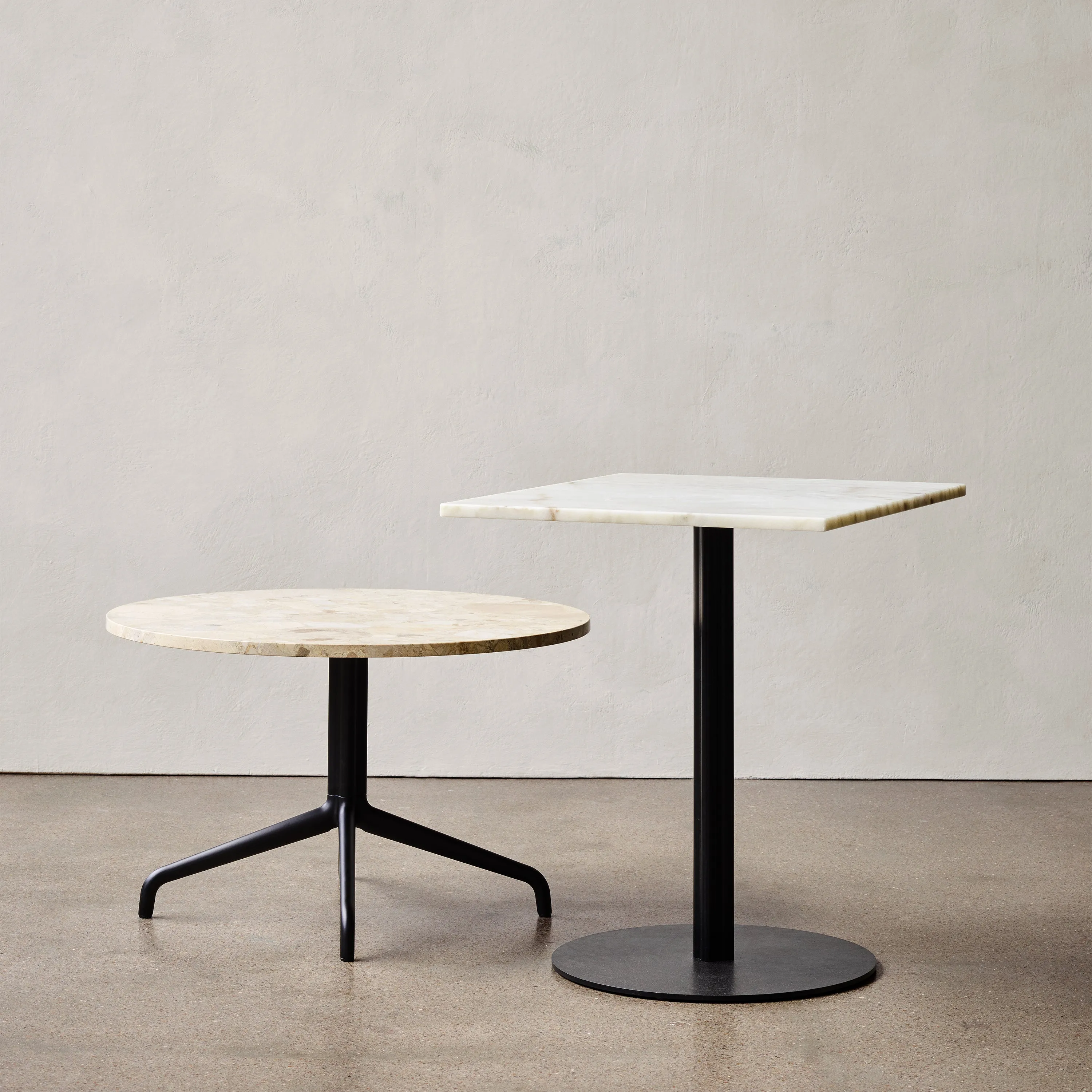 Harbour Column Round Dining Table with Star Base
