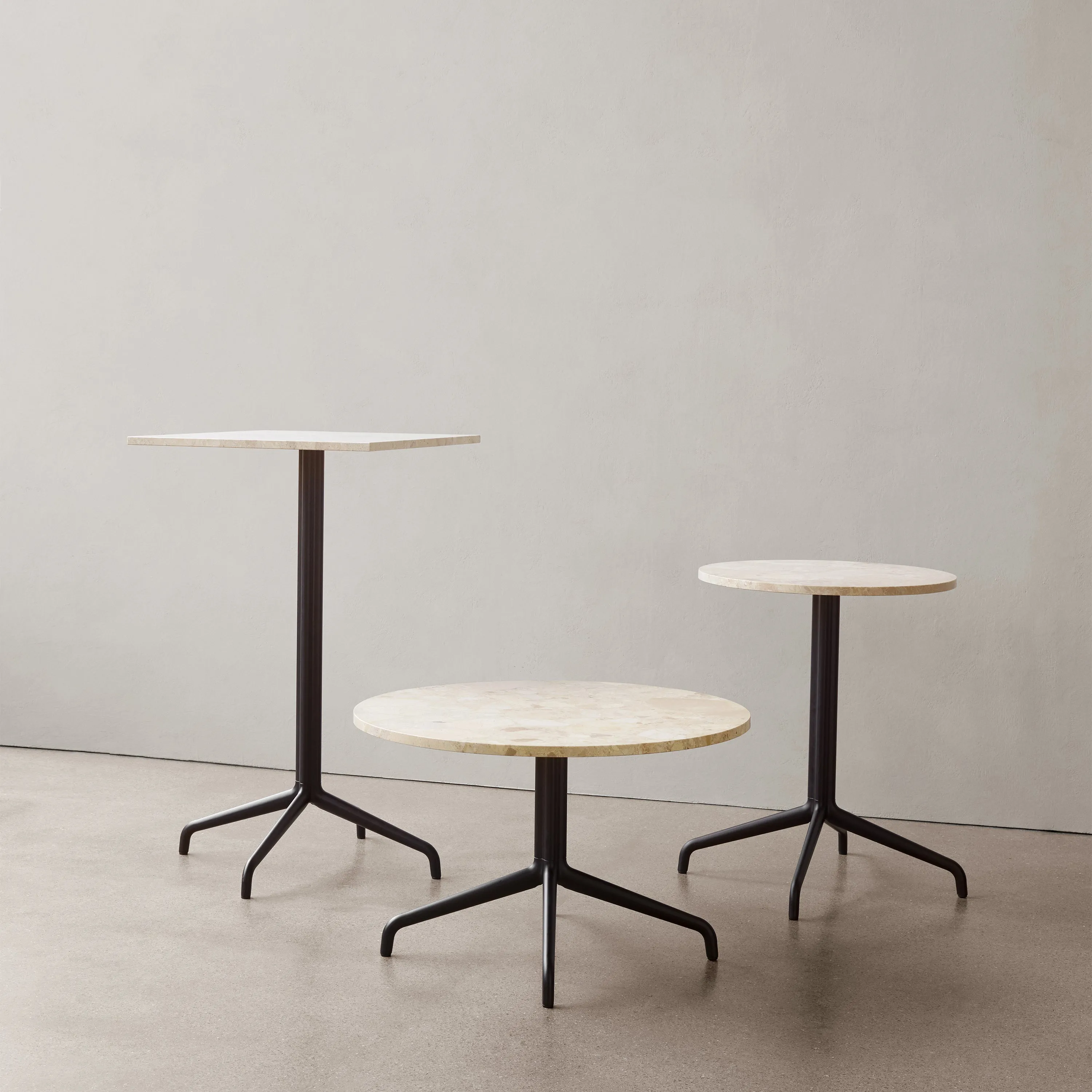Harbour Column Round Dining Table with Star Base