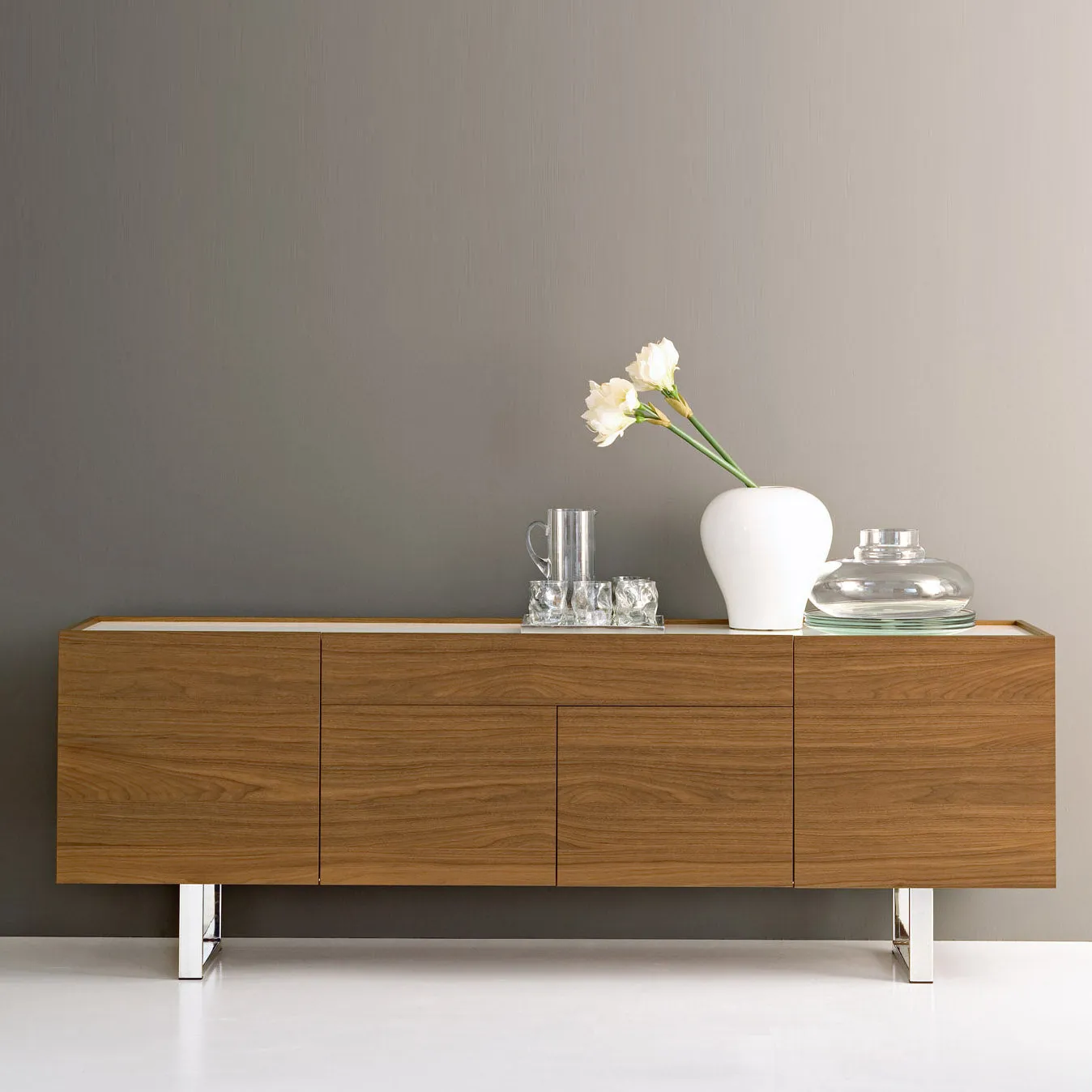 Horizon 4 Door Central Drawer Sideboard
