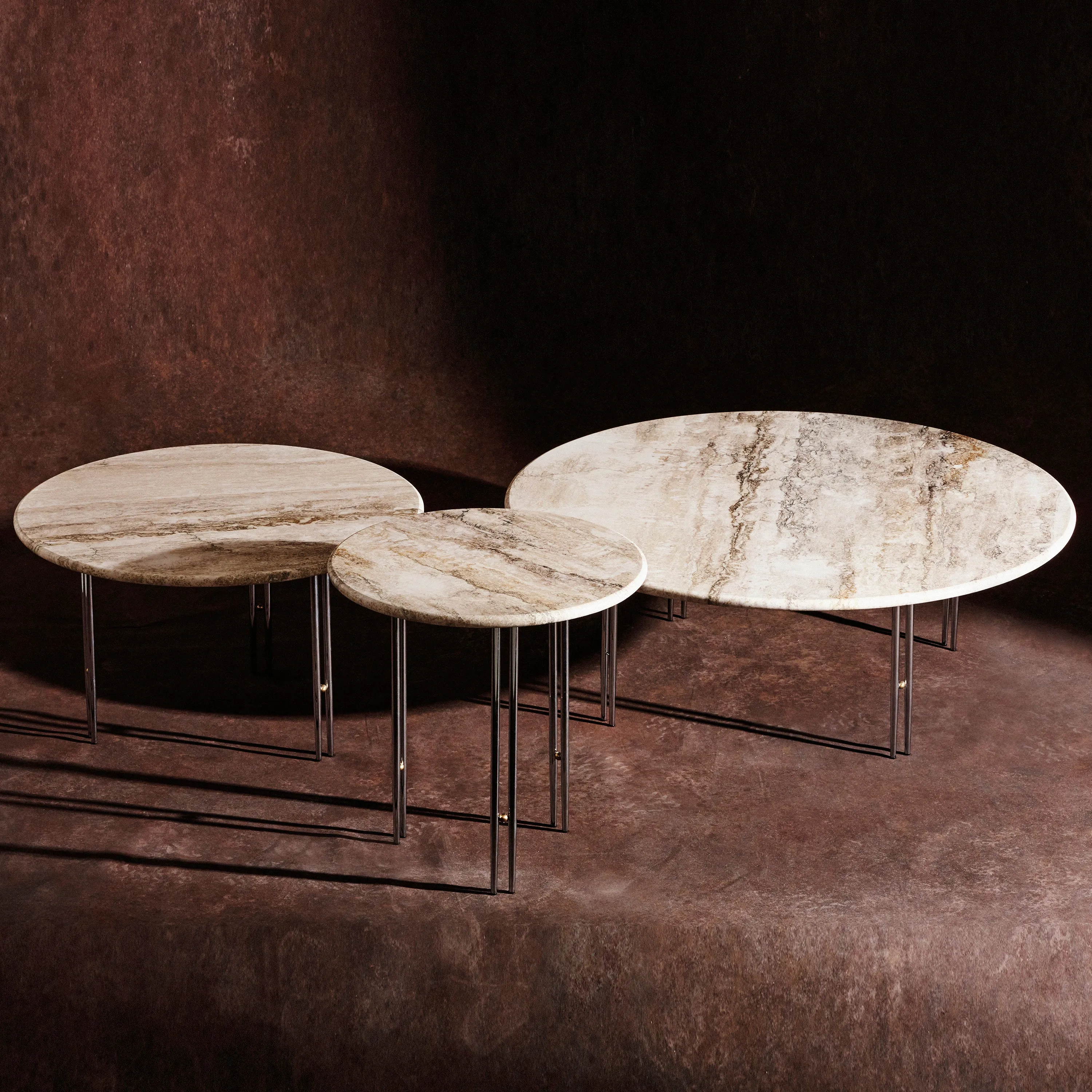 IOI Round Coffee Table