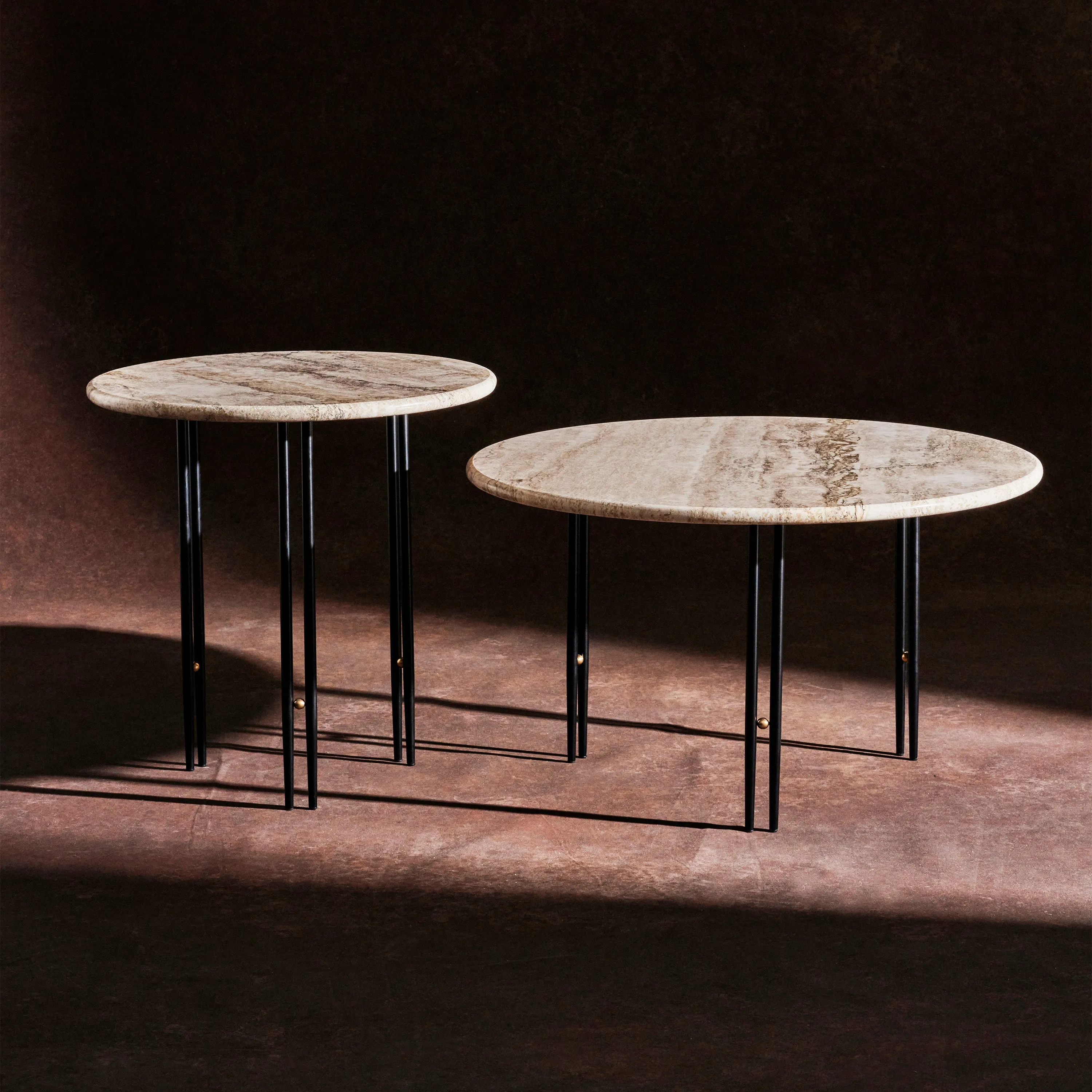 IOI Round Coffee Table