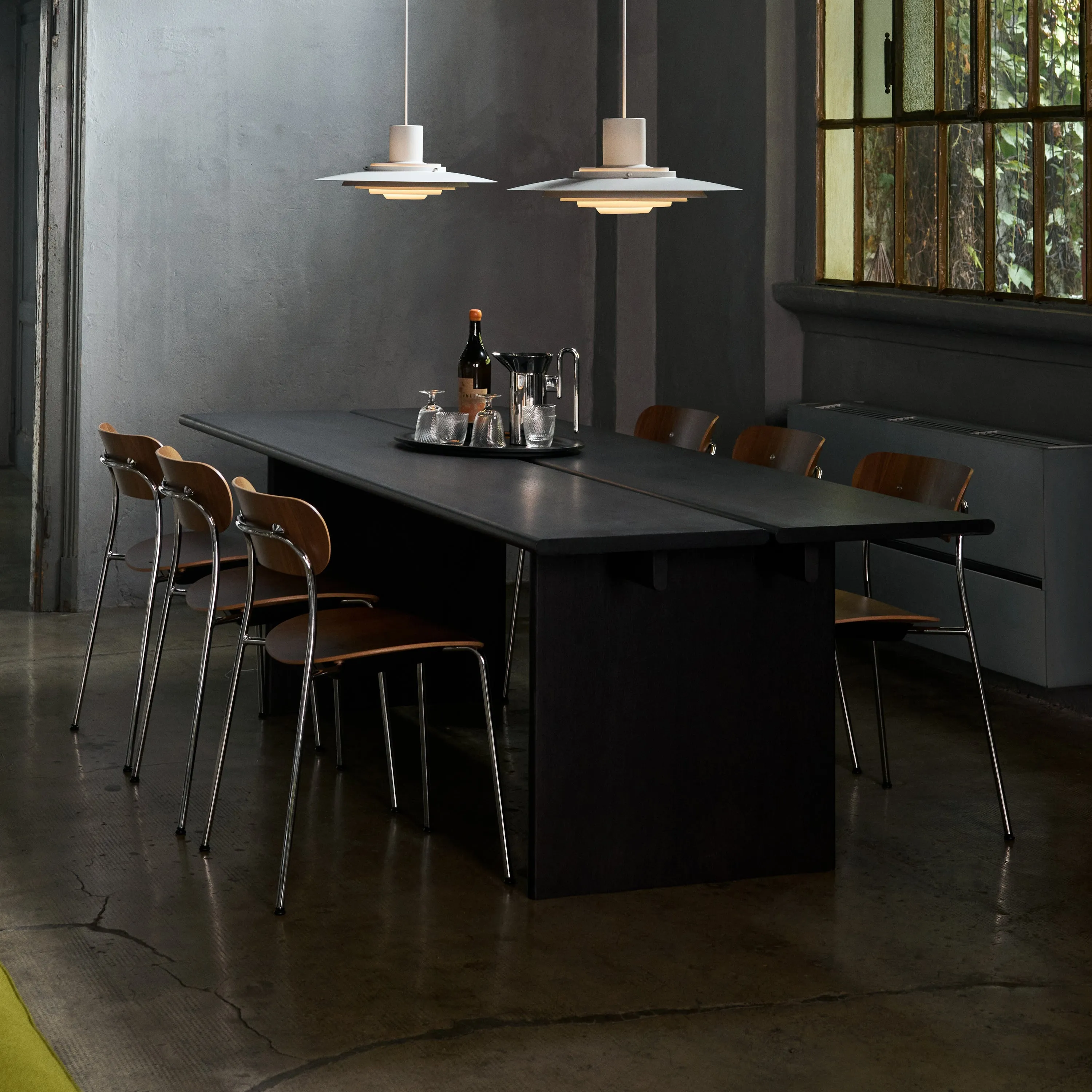 Ita Dining Table