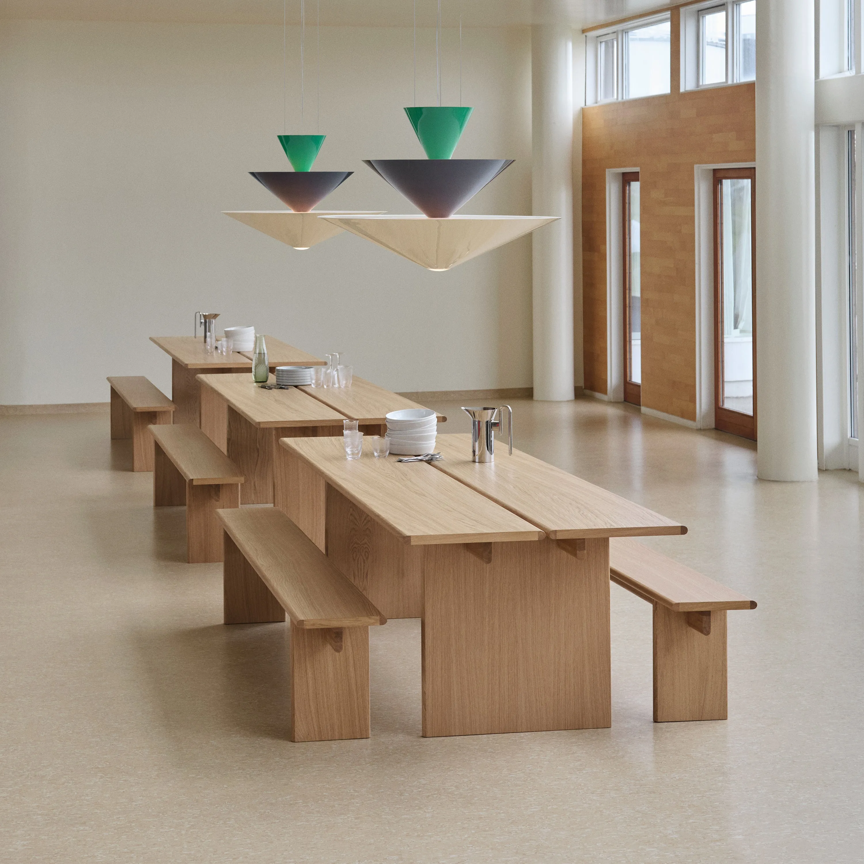 Ita Dining Table