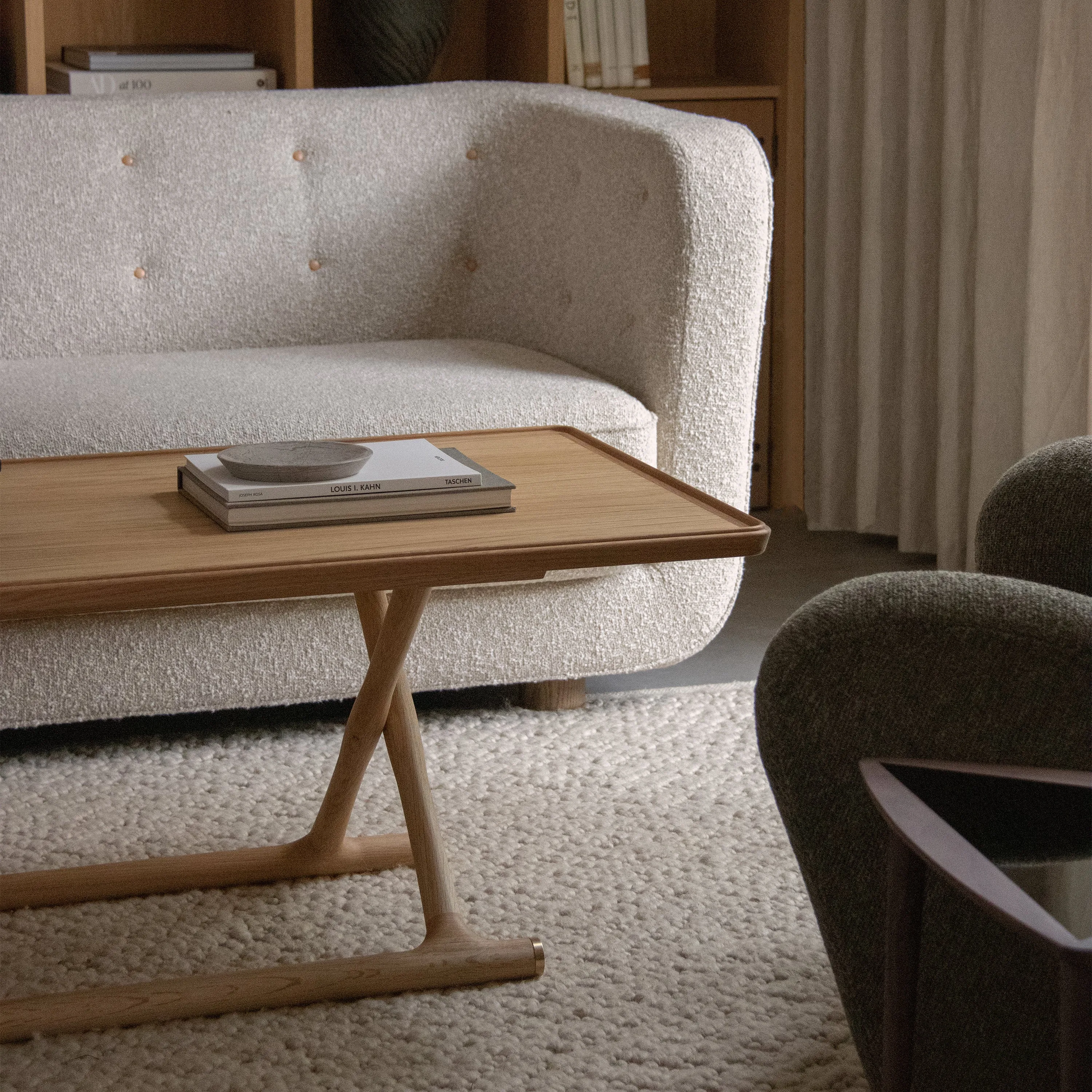 Jger Lounge Table