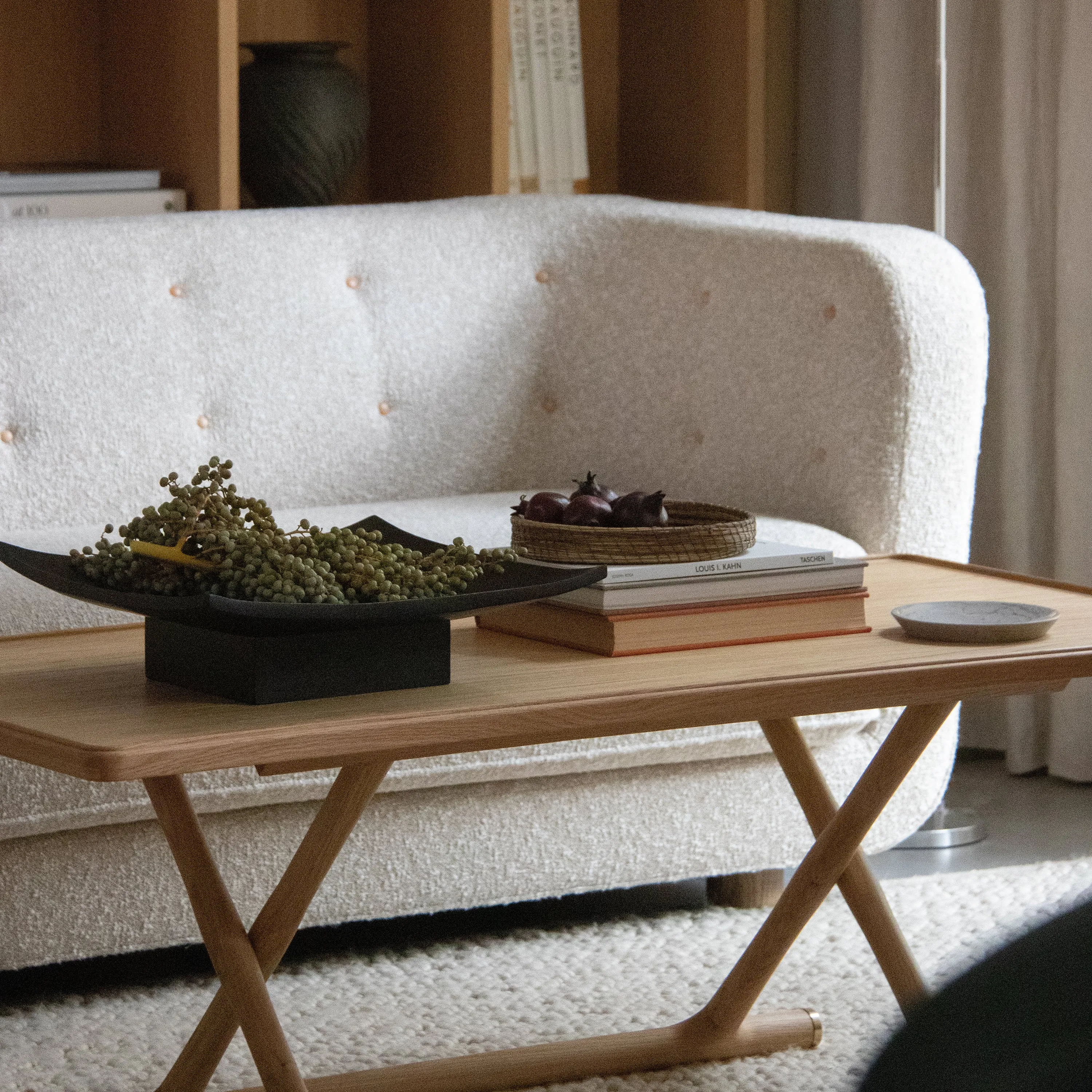 Jger Lounge Table