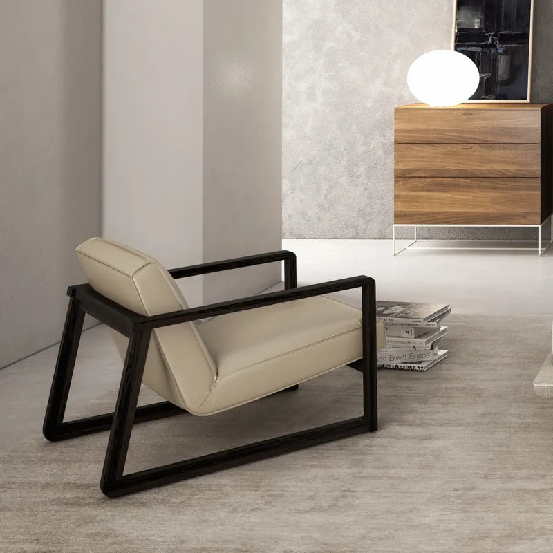 Laze Lounge Chair