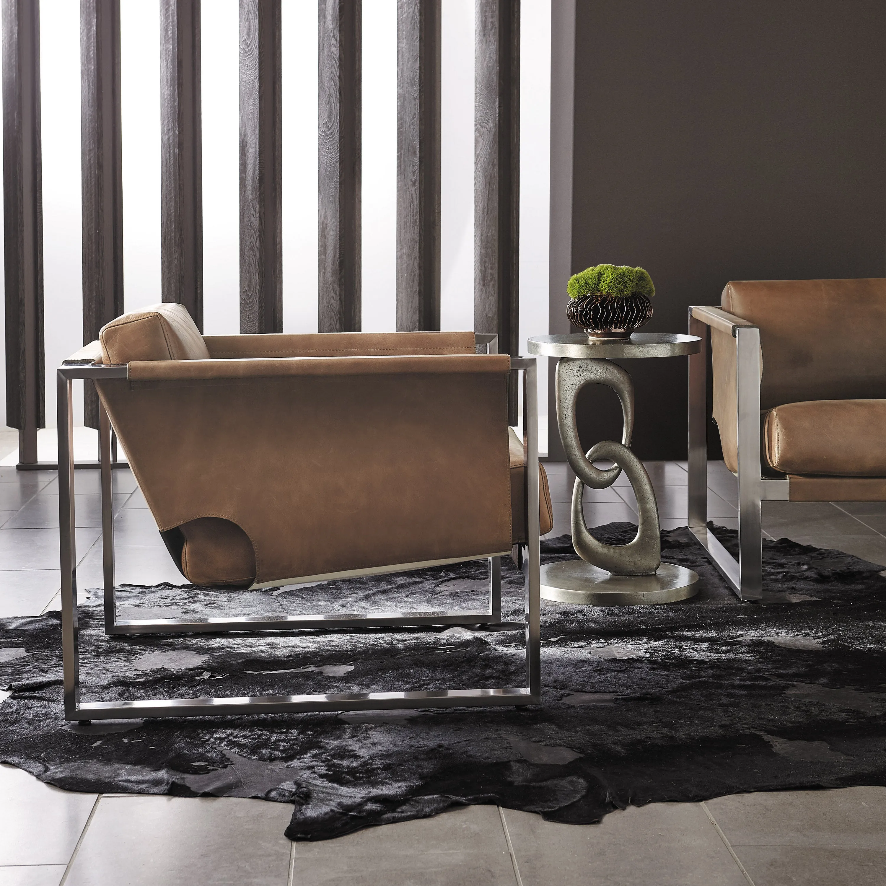 Linea Metal Round Chairside Table with Interlocking Shape