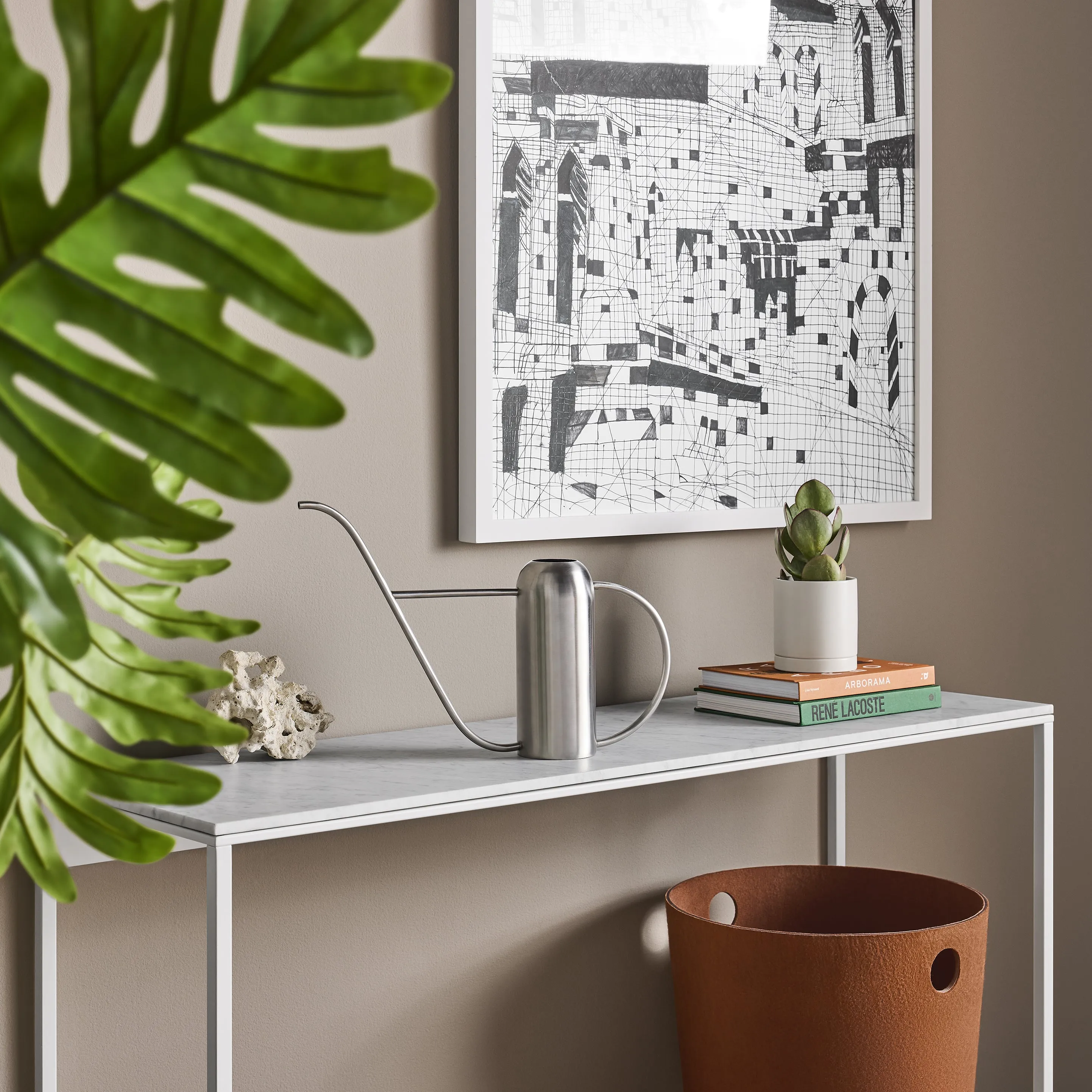 Minimalista Console Table