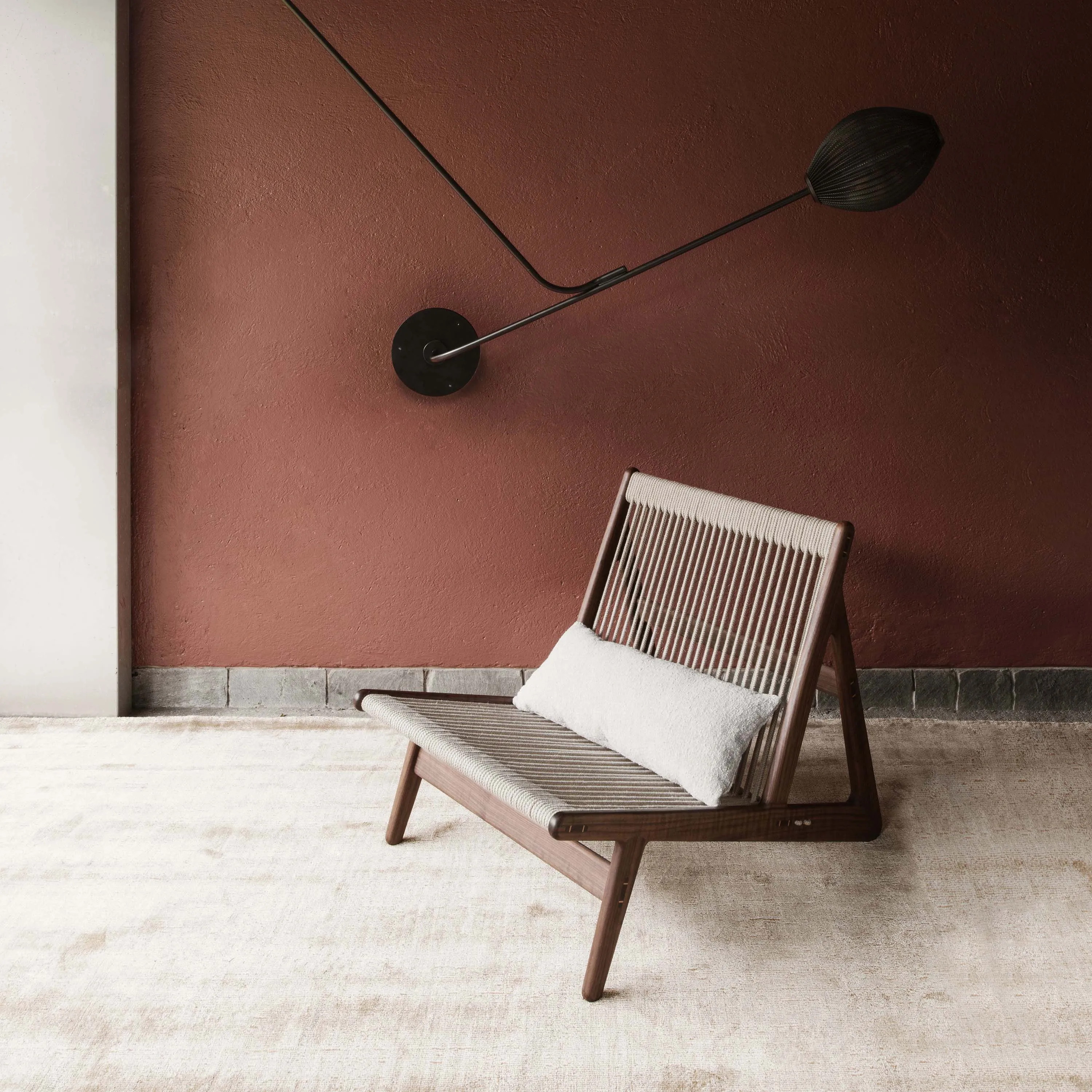 MR01 Initial Chair