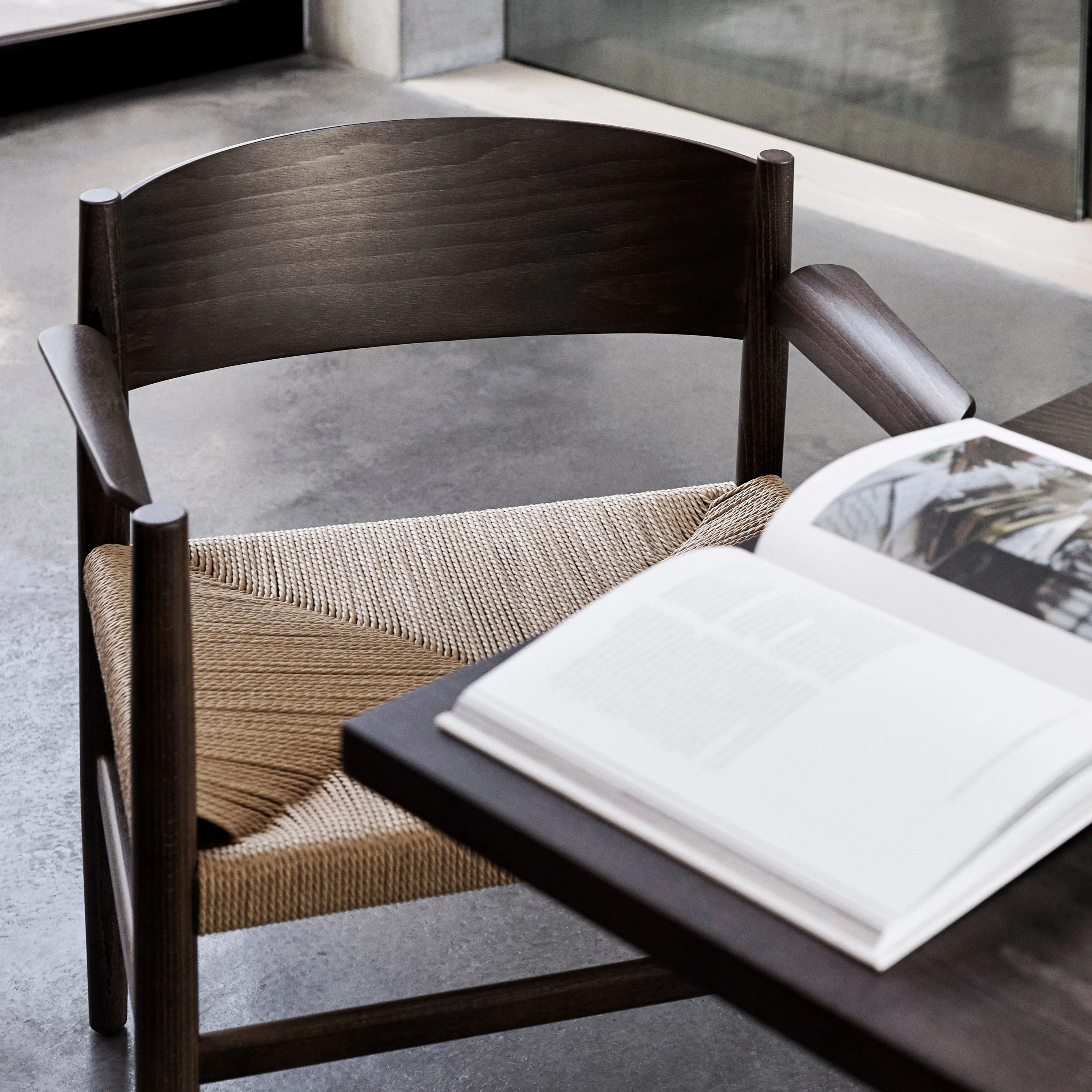 Nestor Armrest Chair