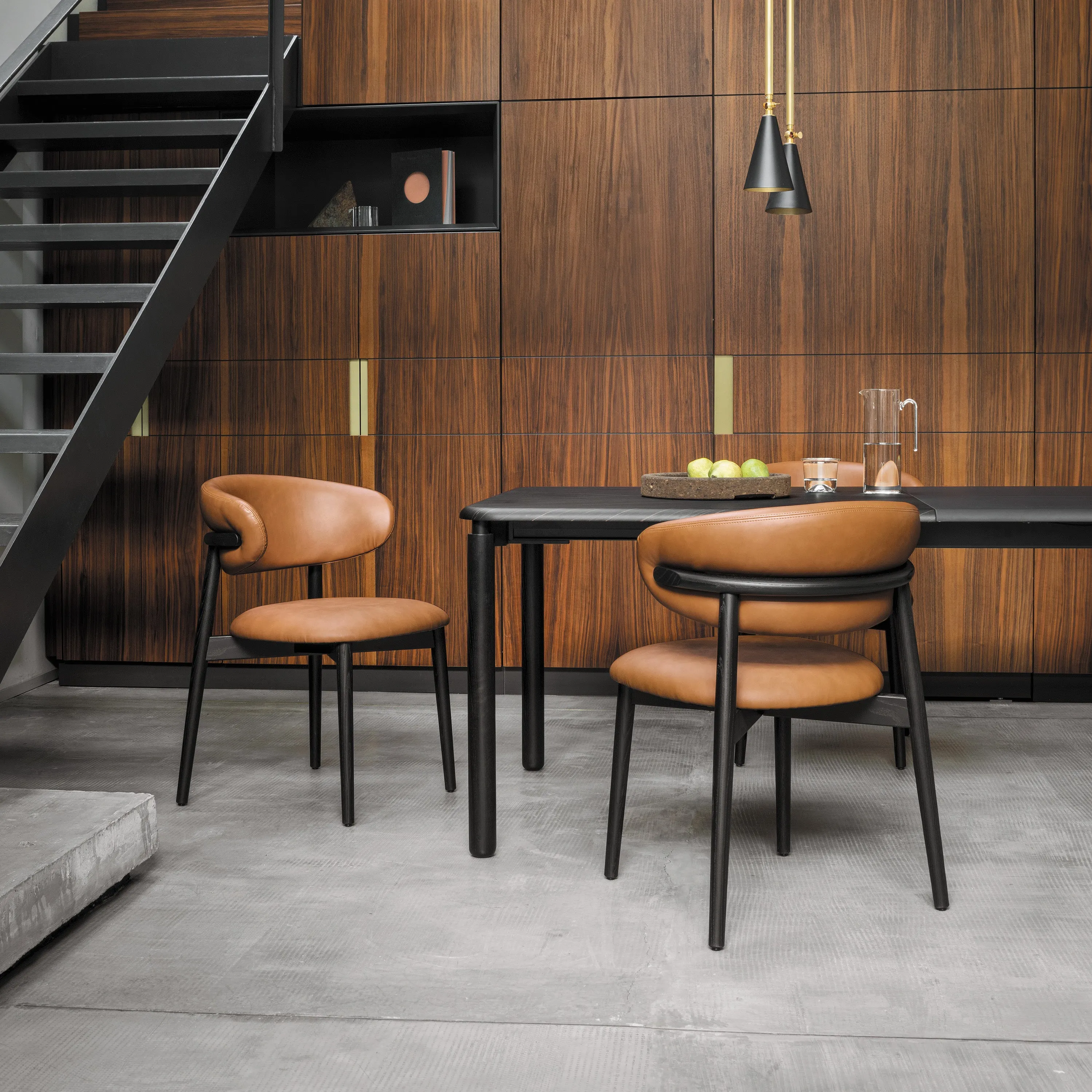 Oleandro Chair with Wood Base