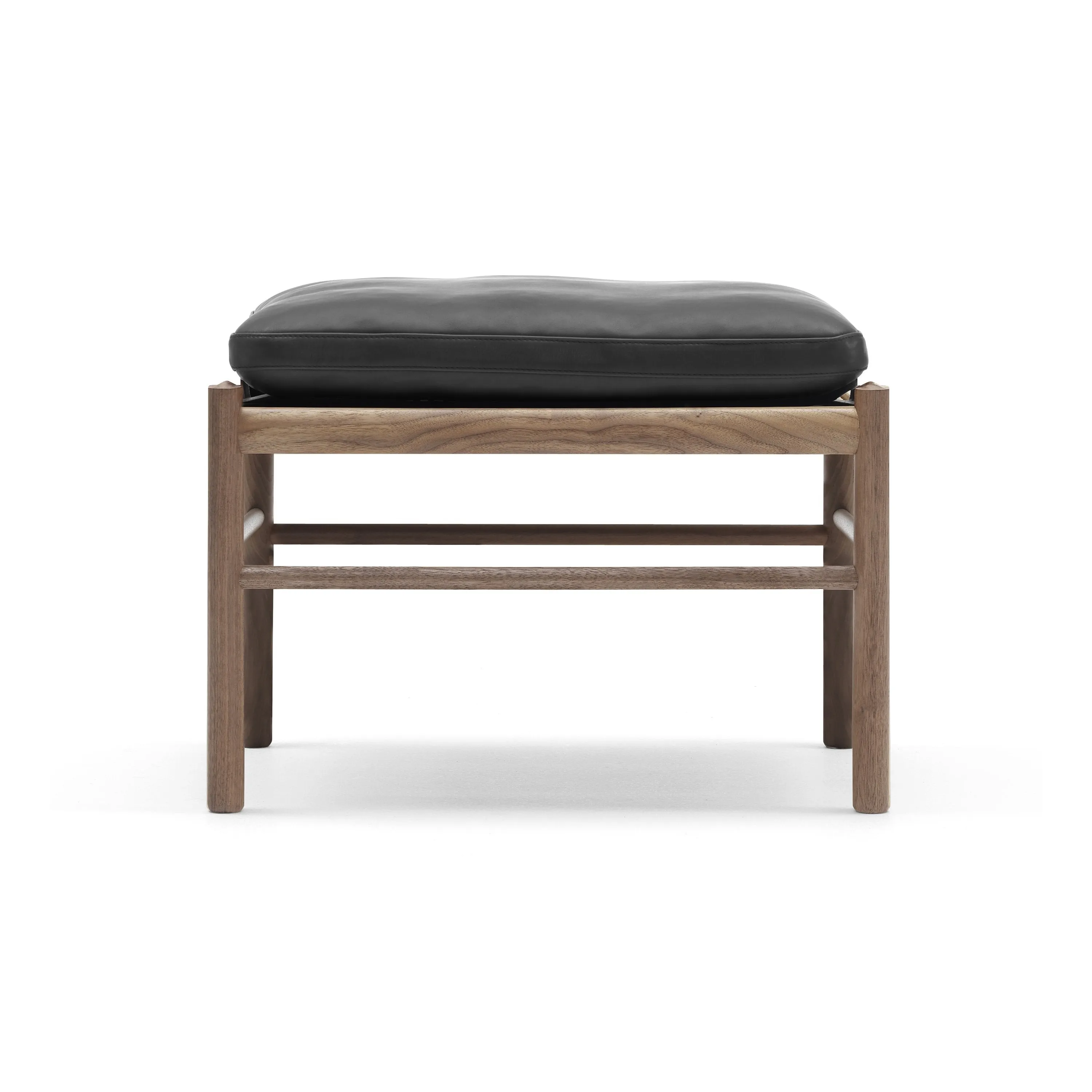 OW149-2 Colonial Sofa