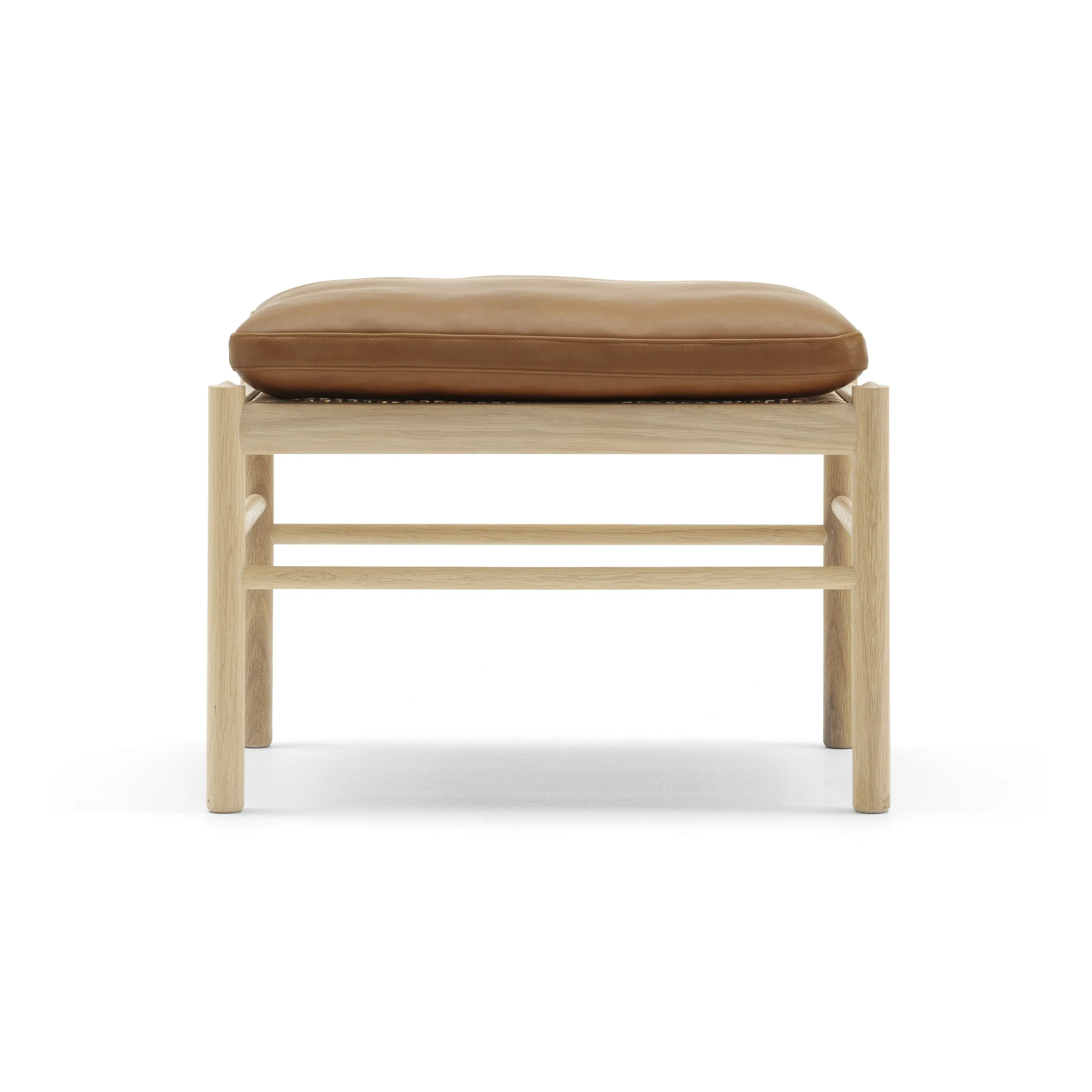 OW149-2 Colonial Sofa