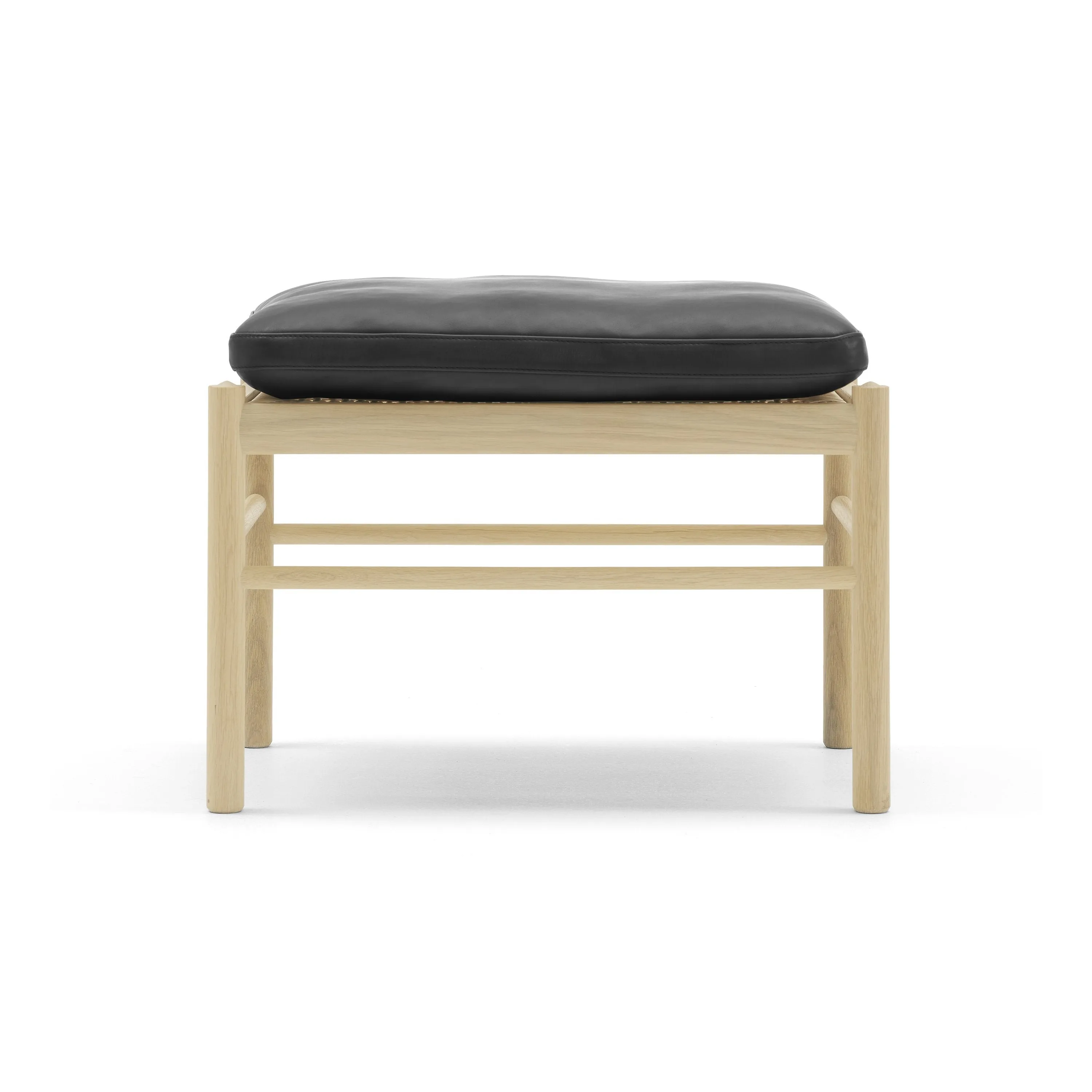 OW149-2 Colonial Sofa