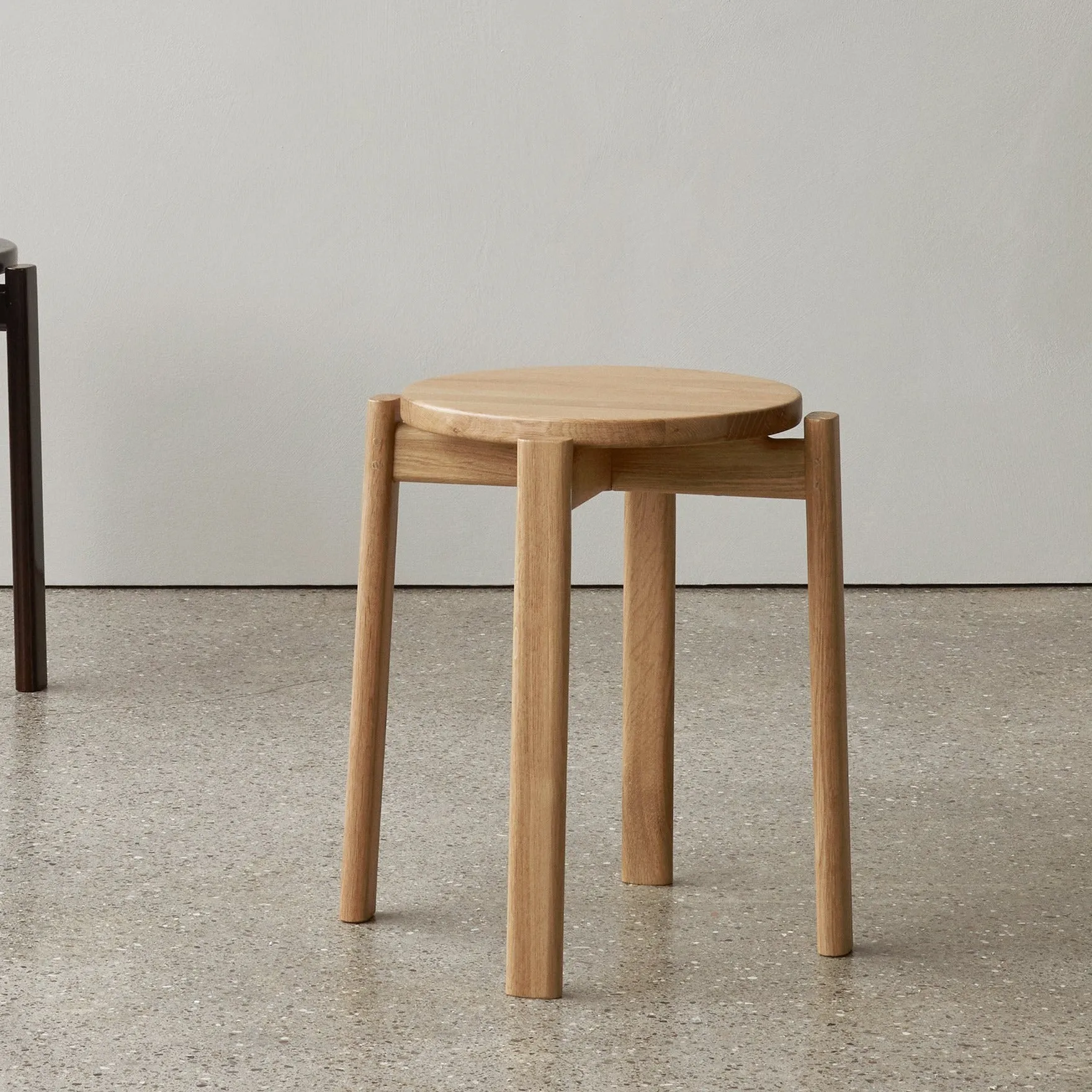 Passage Stool
