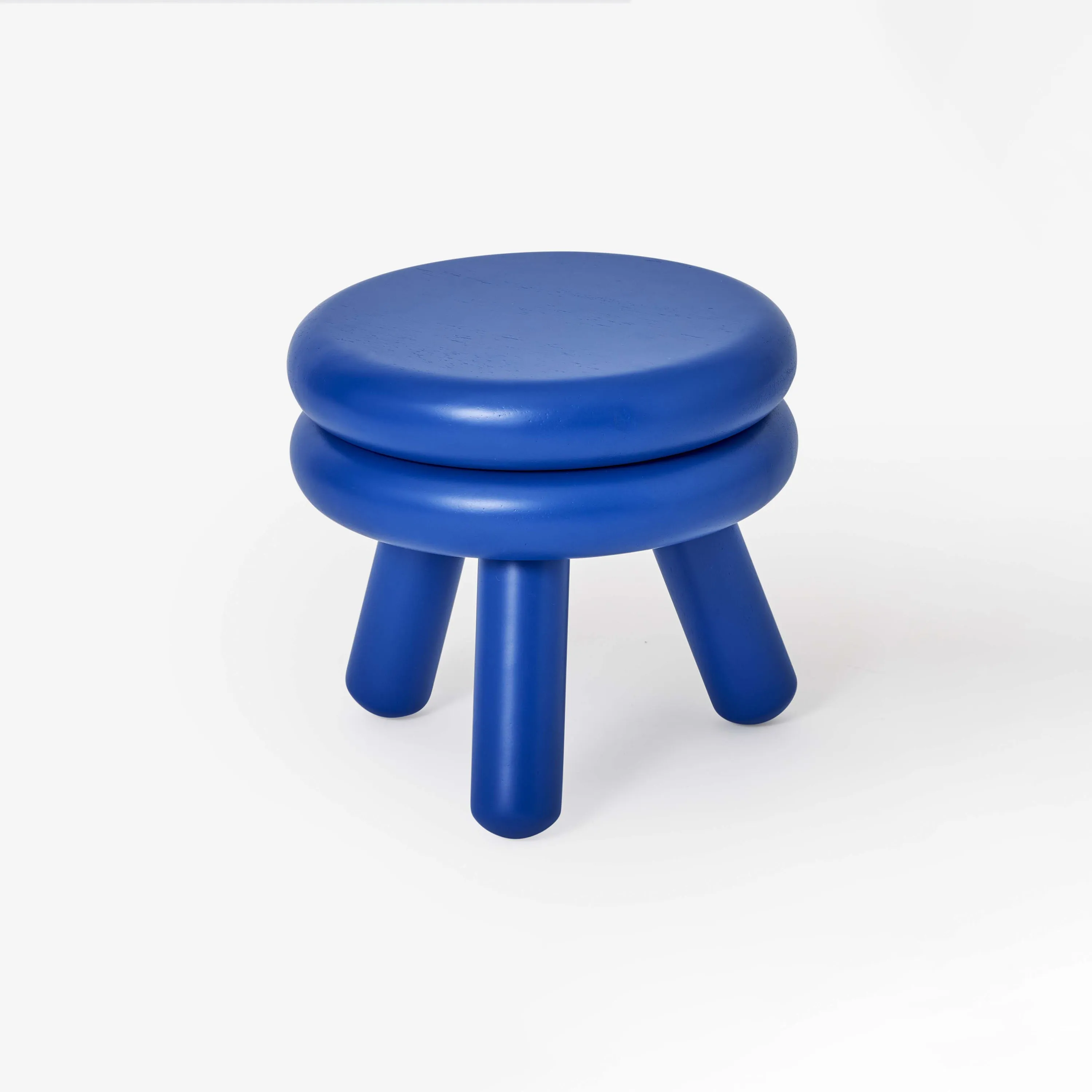 Pluma Stool